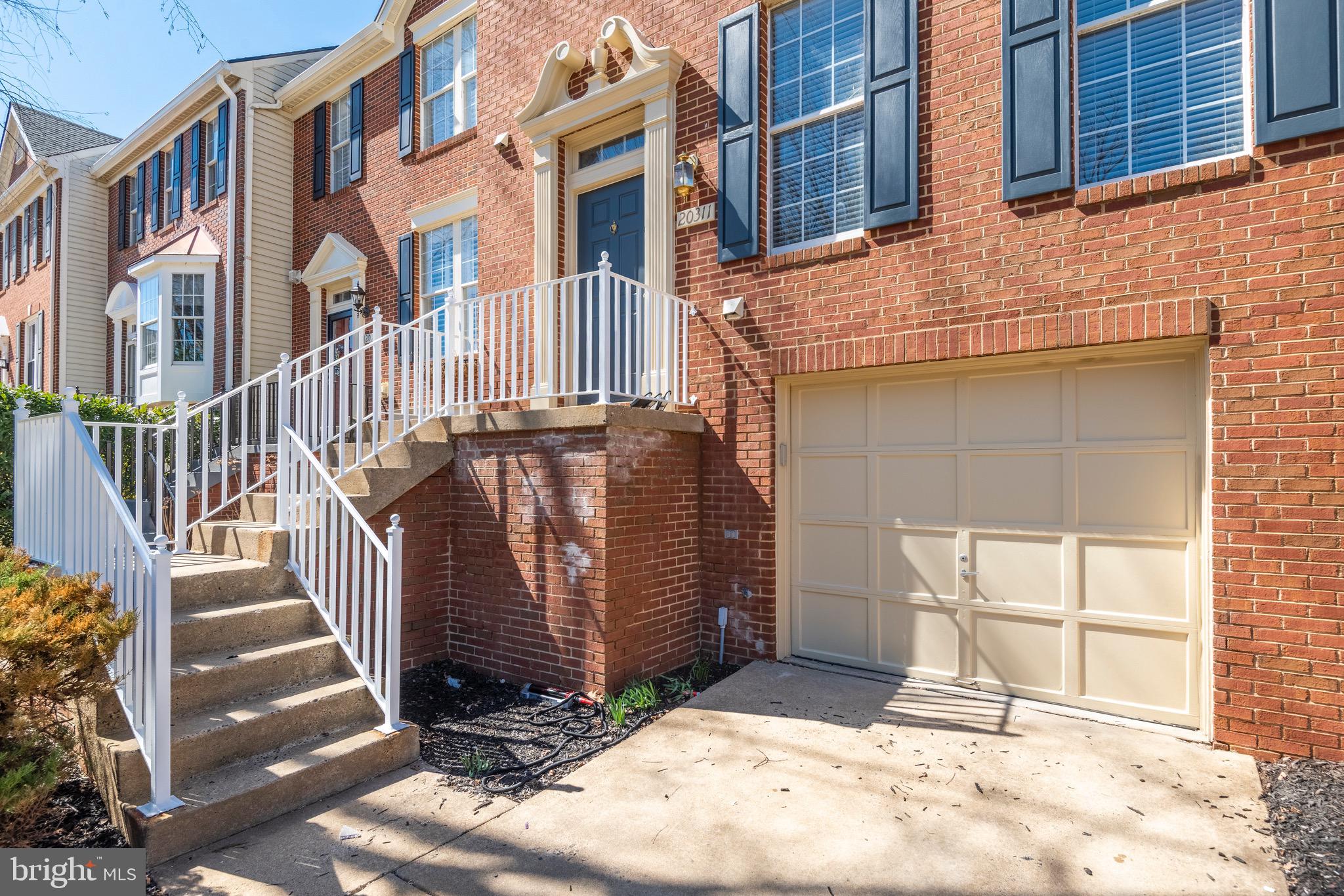 POTOMAC LAKES - Residential
