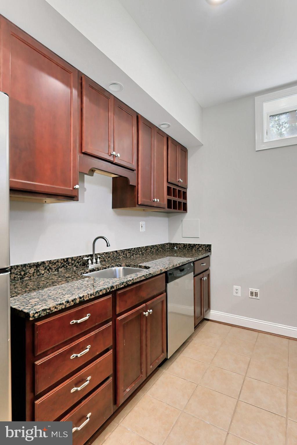 CARTERS GROVE - Residential