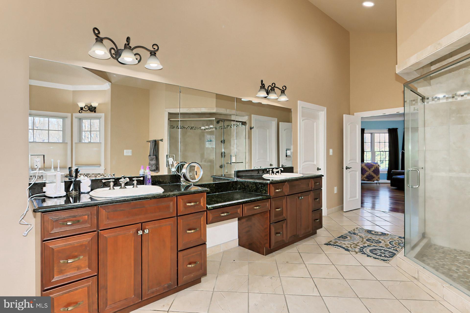 CARTERS GROVE - Residential