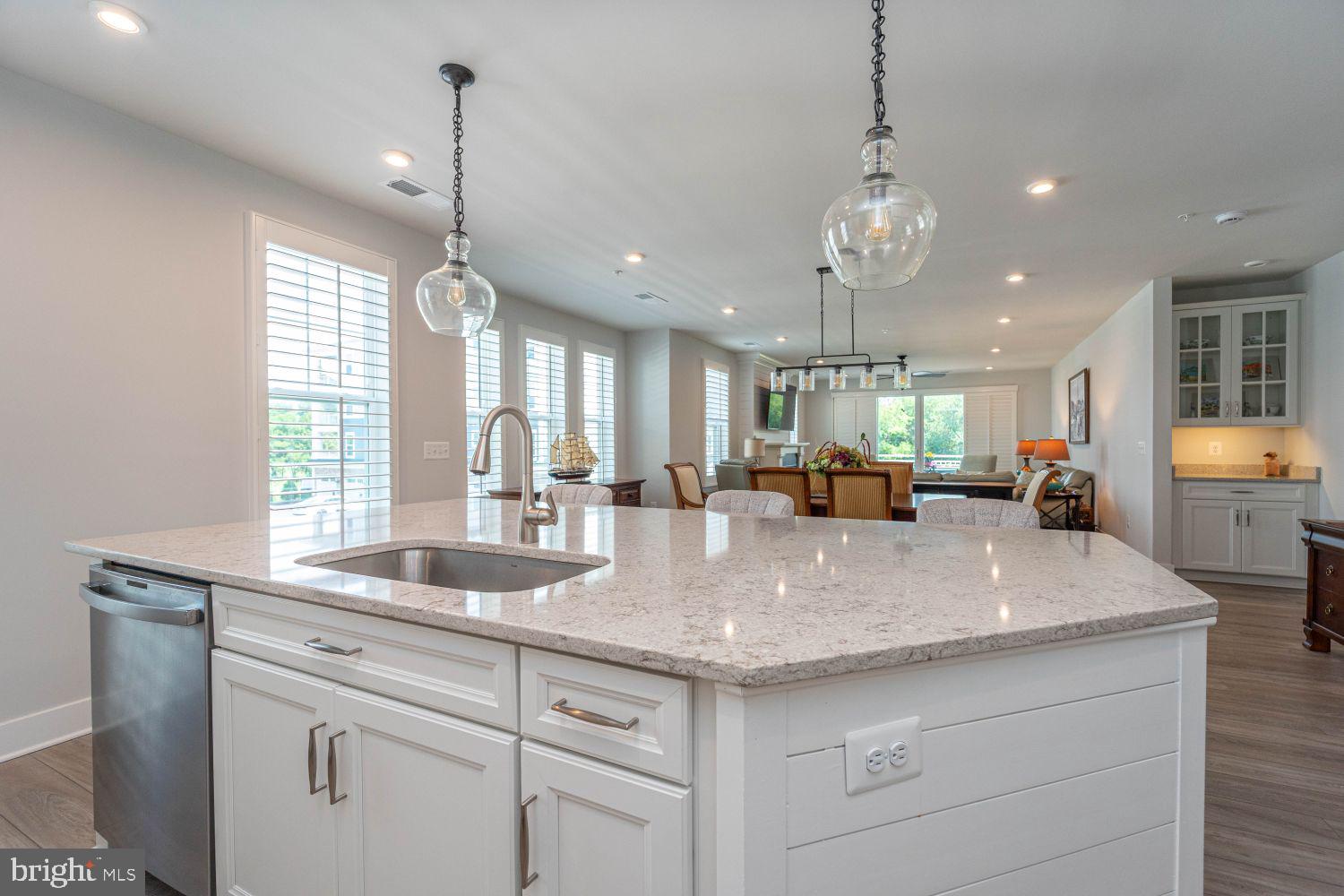 FOUR SEASONS AT KENT ISLAND - Residential