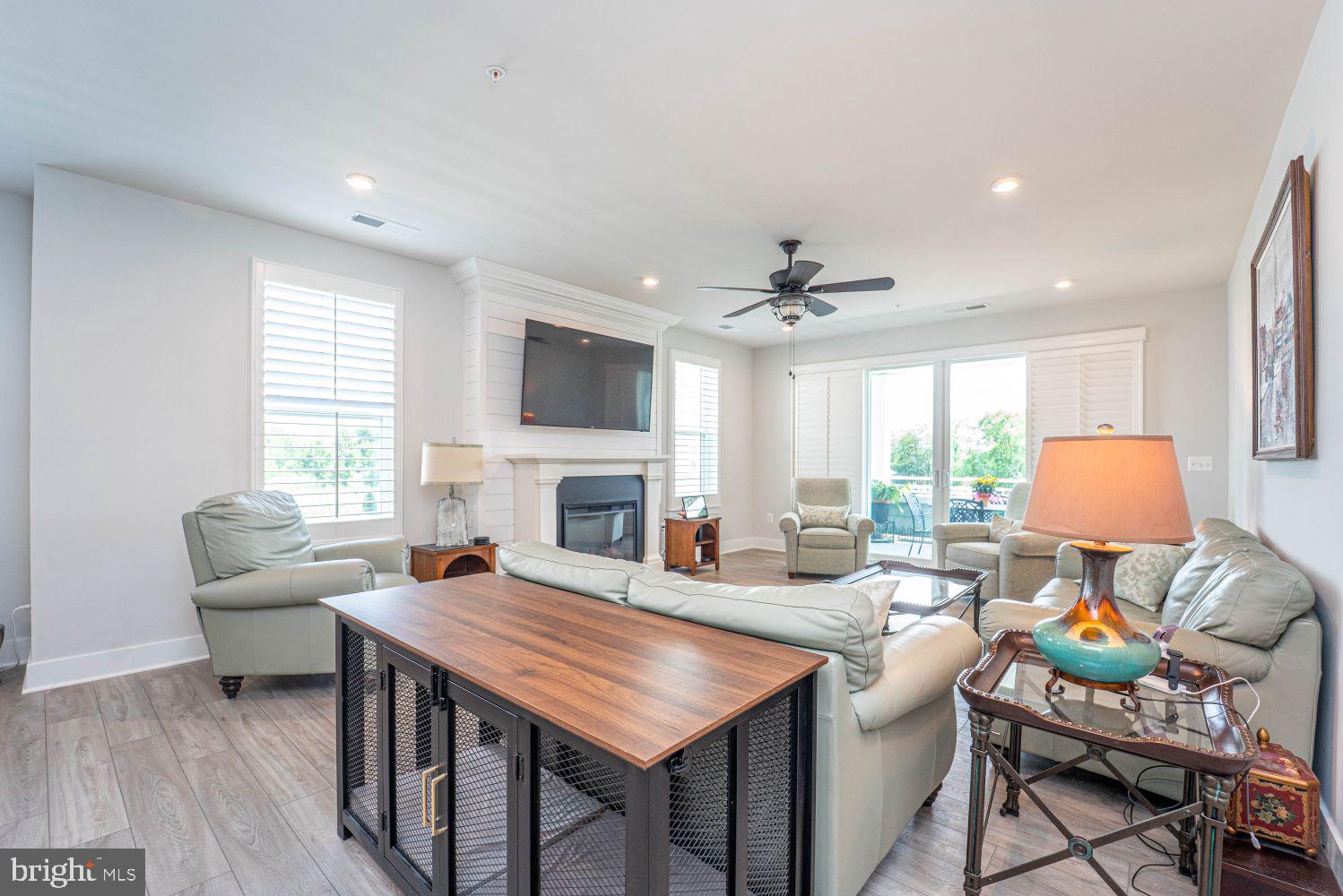 FOUR SEASONS AT KENT ISLAND - Residential
