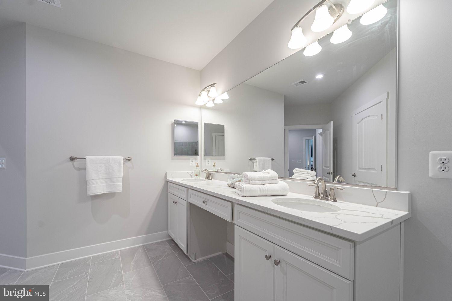FOUR SEASONS AT KENT ISLAND - Residential