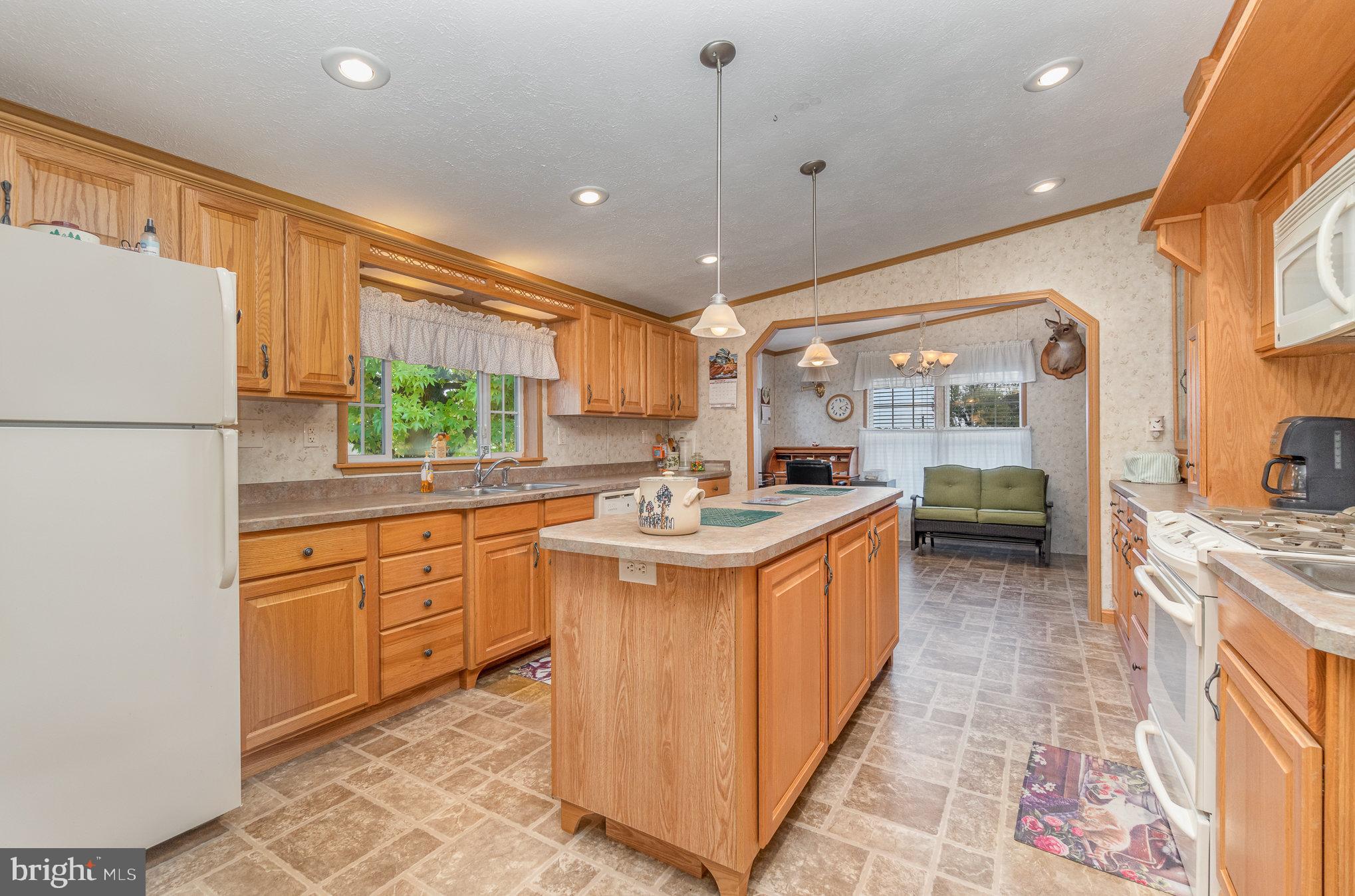 RIDGEWOOD MANOR MHP - Residential
