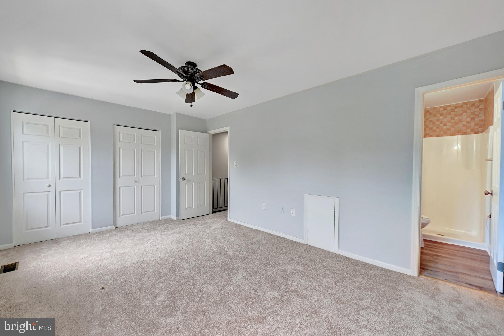 HILLCREST TOWNE - Residential