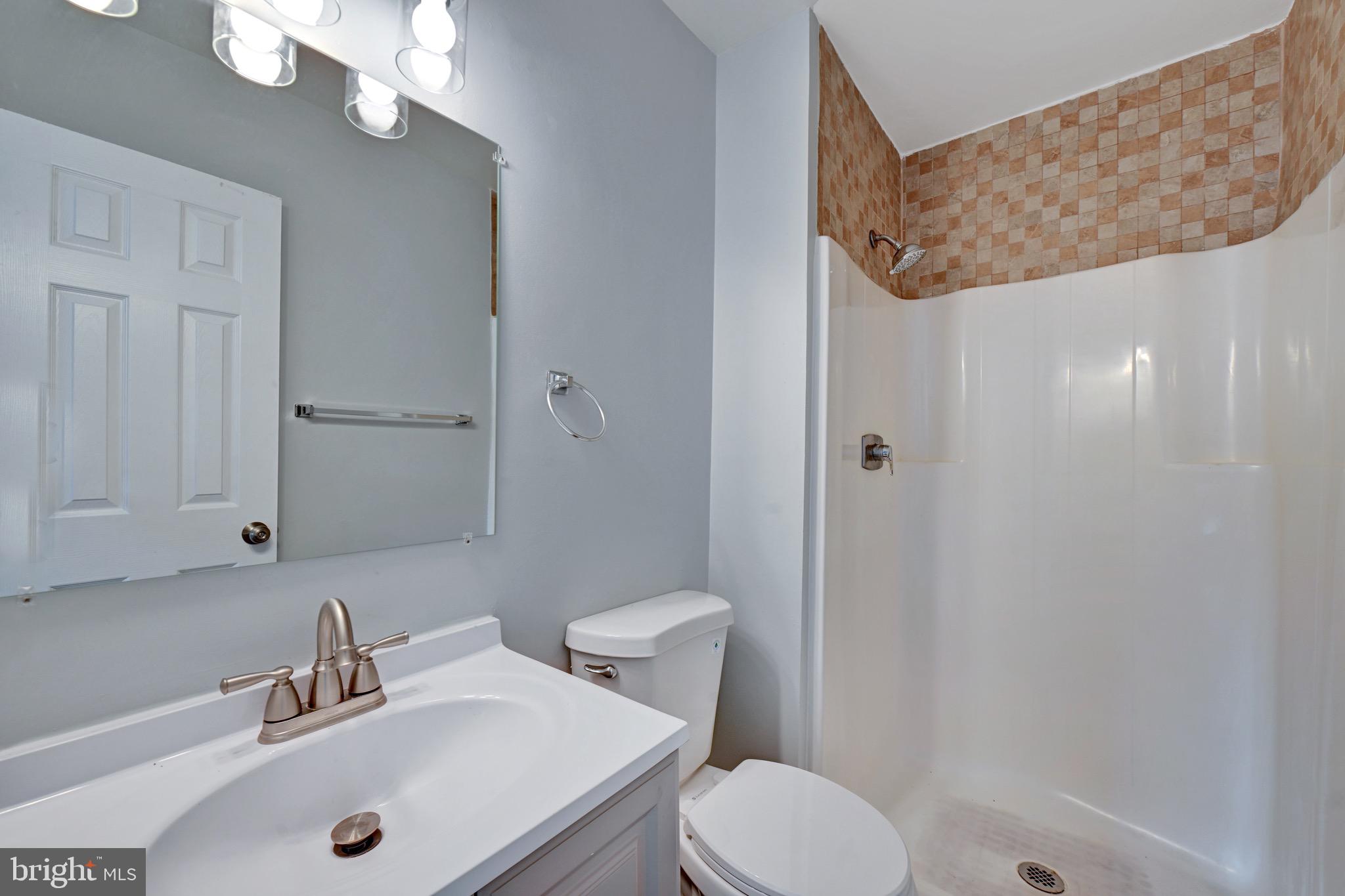 HILLCREST TOWNE - Residential