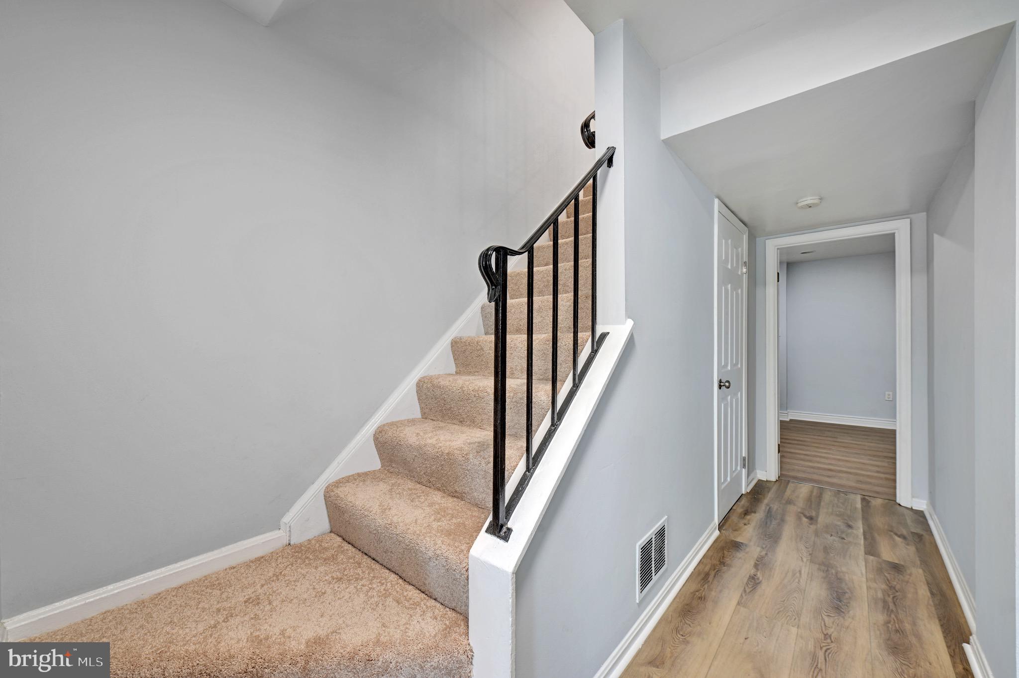 HILLCREST TOWNE - Residential