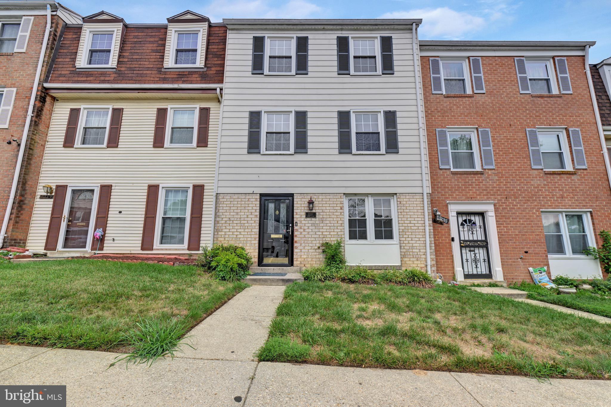 Welcome home to this three-level townhouse that perfectly blends modern convenience with comfortable living. Boasting 3 bedrooms and 2.5 bathrooms, this home has been freshly painted from top to bottom and features brand-new carpet throughout top two levels. The home features an inviting kitchen complete with granite countertops, perfect for meal prep and entertaining. Spread out across three fully finished levels, the layout offers excellent separation of space—ideal for a home office, guests, or a growing family. Leave your car at home! You are within easy walking distance to the Southern Avenue Metro, making your daily commute effortless while keeping dining, shopping, and entertainment right at your fingertips. Move-in ready and waiting for you!