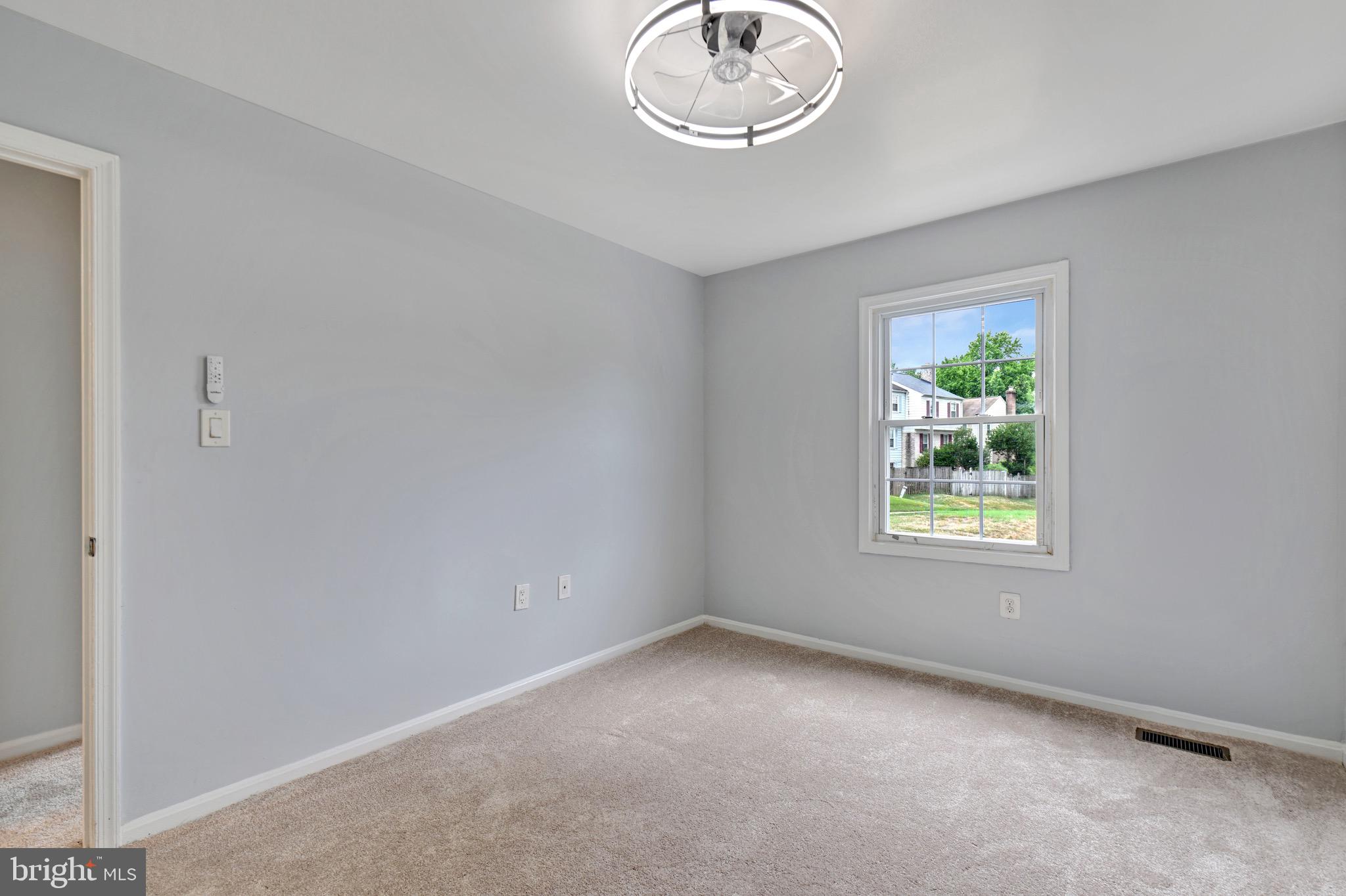 HILLCREST TOWNE - Residential