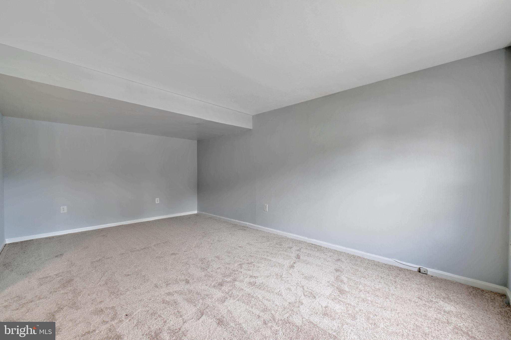 HILLCREST TOWNE - Residential