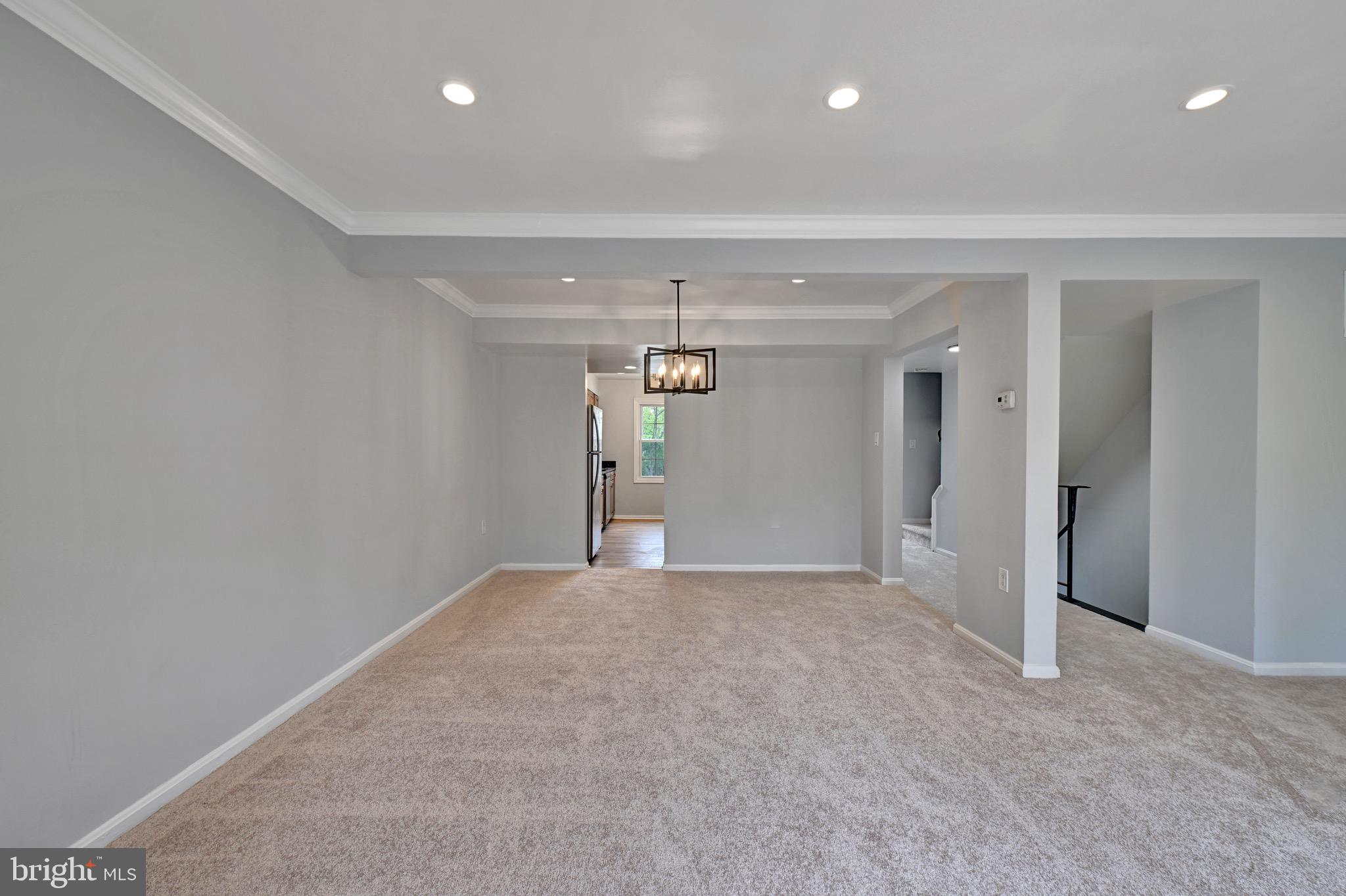 HILLCREST TOWNE - Residential