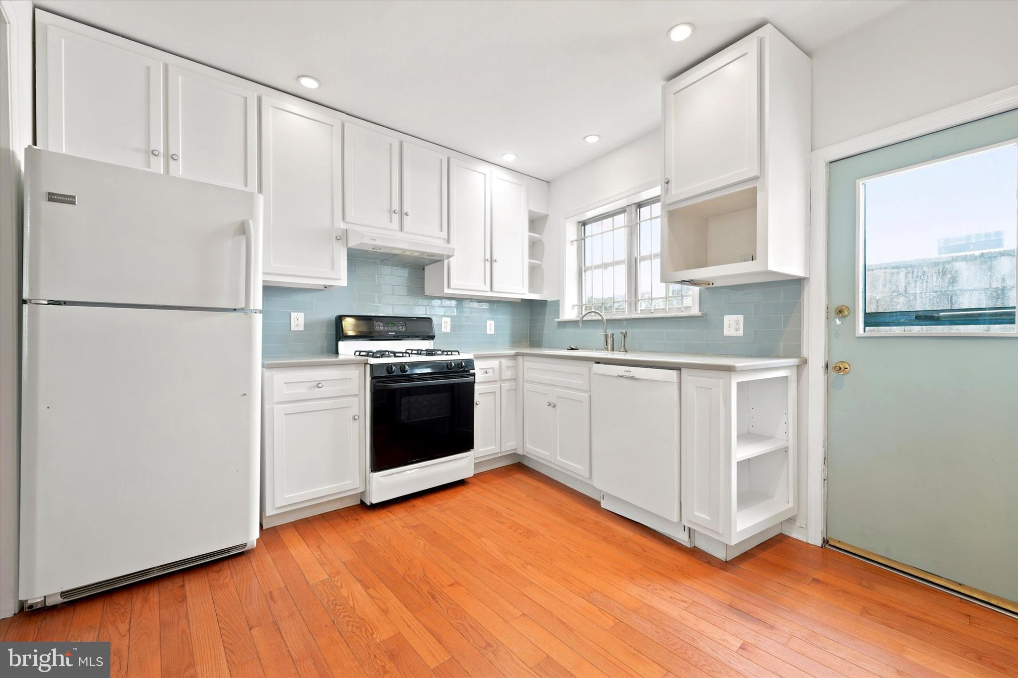 PASSYUNK SQUARE - Residential