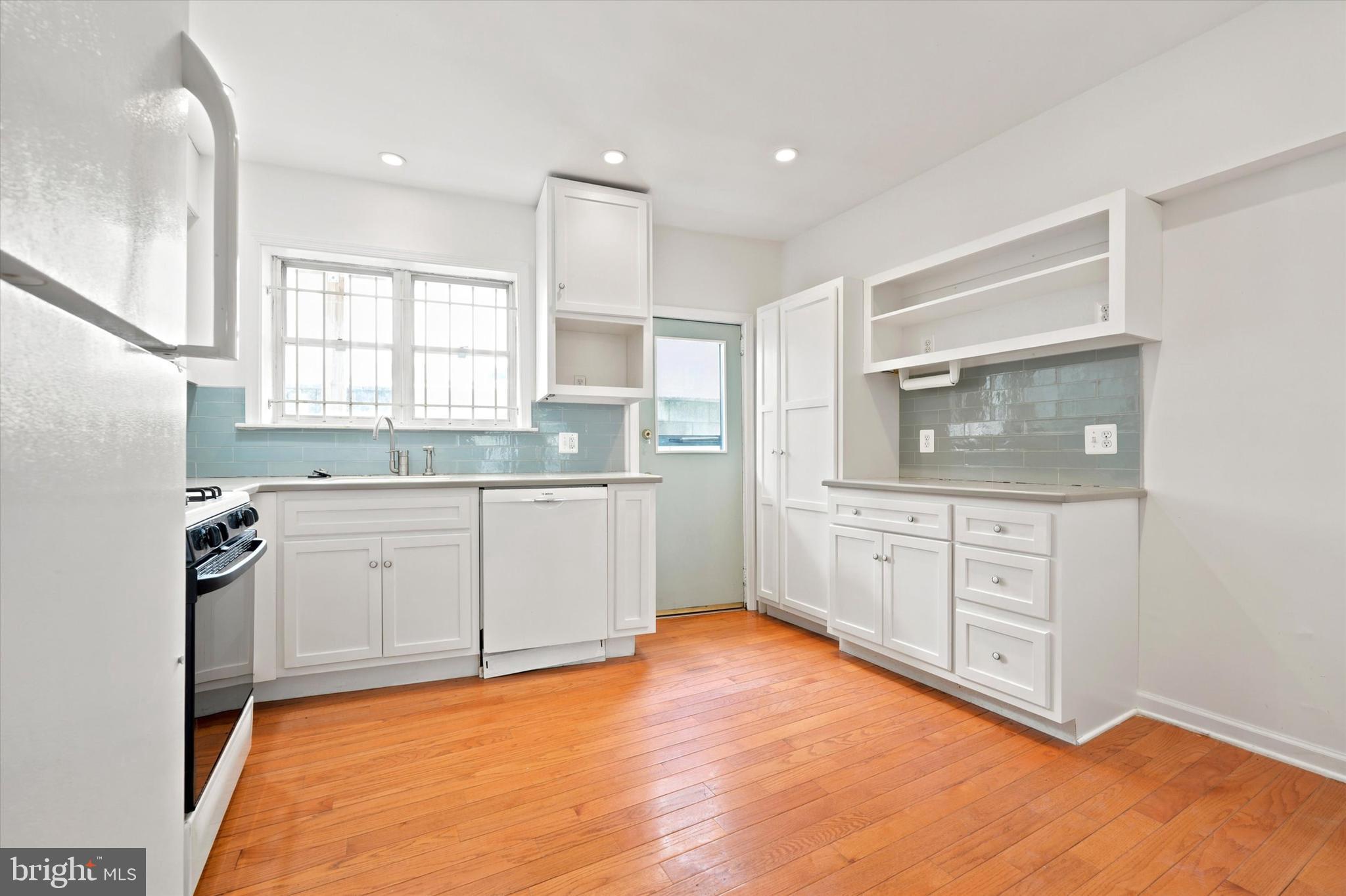 PASSYUNK SQUARE - Residential