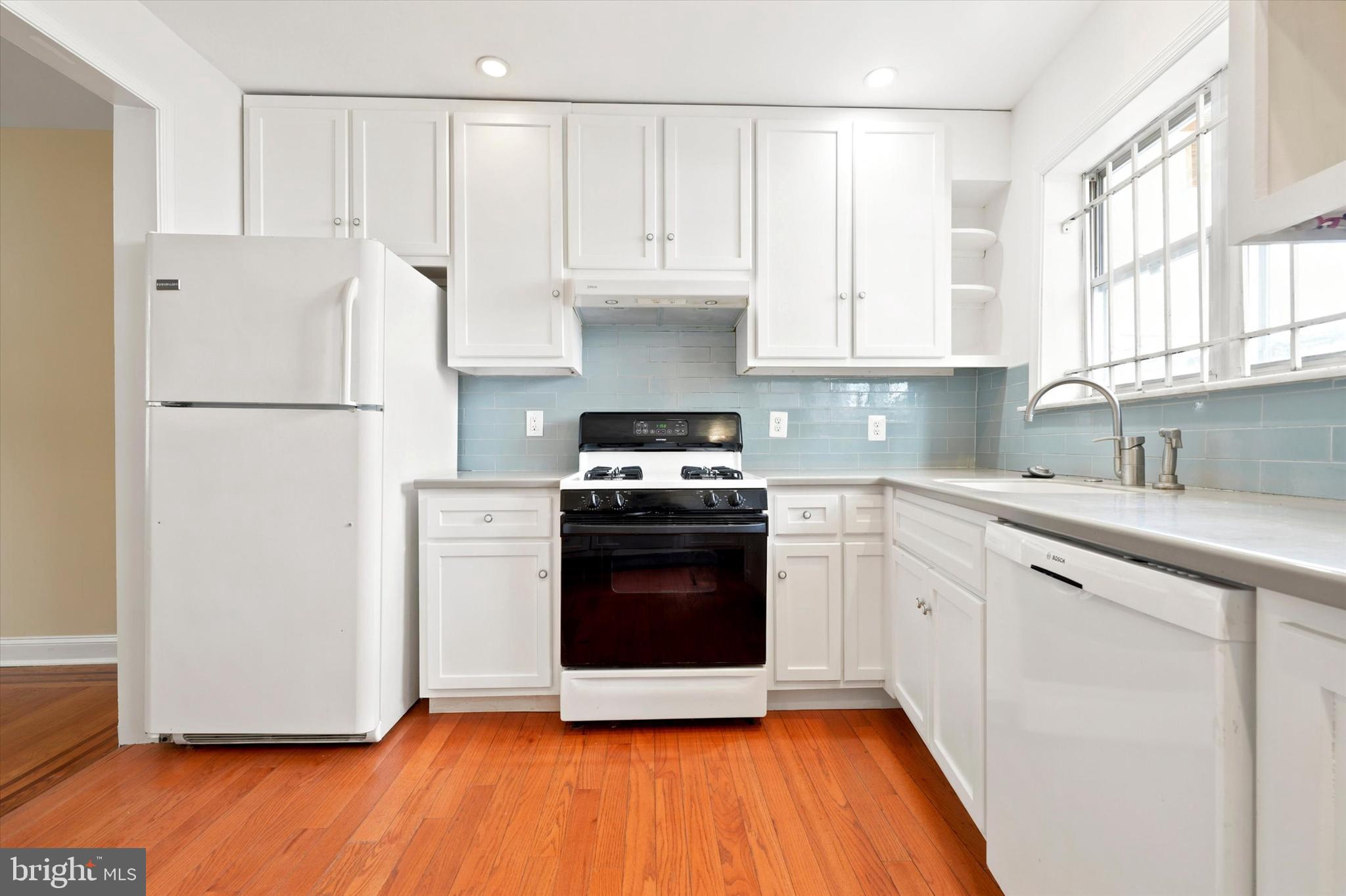 PASSYUNK SQUARE - Residential