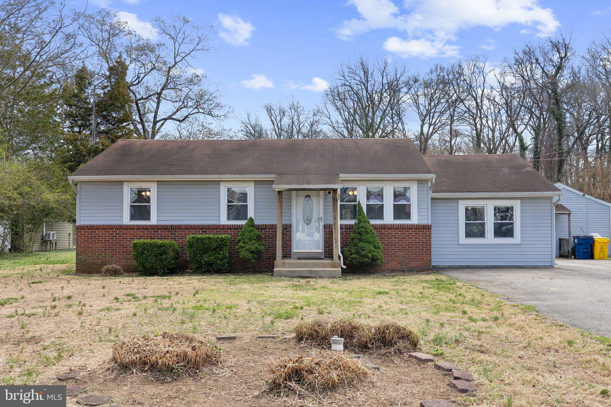 Rarely available gorgeous rancher in the water-privileged community of Selby on the Bay!!  The current owner had beautifully renovated and updated, and this is one level living at its best on a super rare 1 acre lot!! The kitchen and both bathrooms have been fully renovated!!  This is definitely not a drive-by or a scroll through, as you will find out once you step into the home.  The heart of the home is the expansive dining area and family room highlighted with a vaulted ceiling and walls of windows and new sliders bringing in natural light and providing a peaceful vista overlooking serene privacy. Add a huge garage on top of all of this, and you will now be realizing how rare of a find this is at this price point in this community!! Amenity-rich community including beach, boat ramp, fishing pier, playground, community center, etc.  Don't hesitate, priced perfectly for a quick sale!!