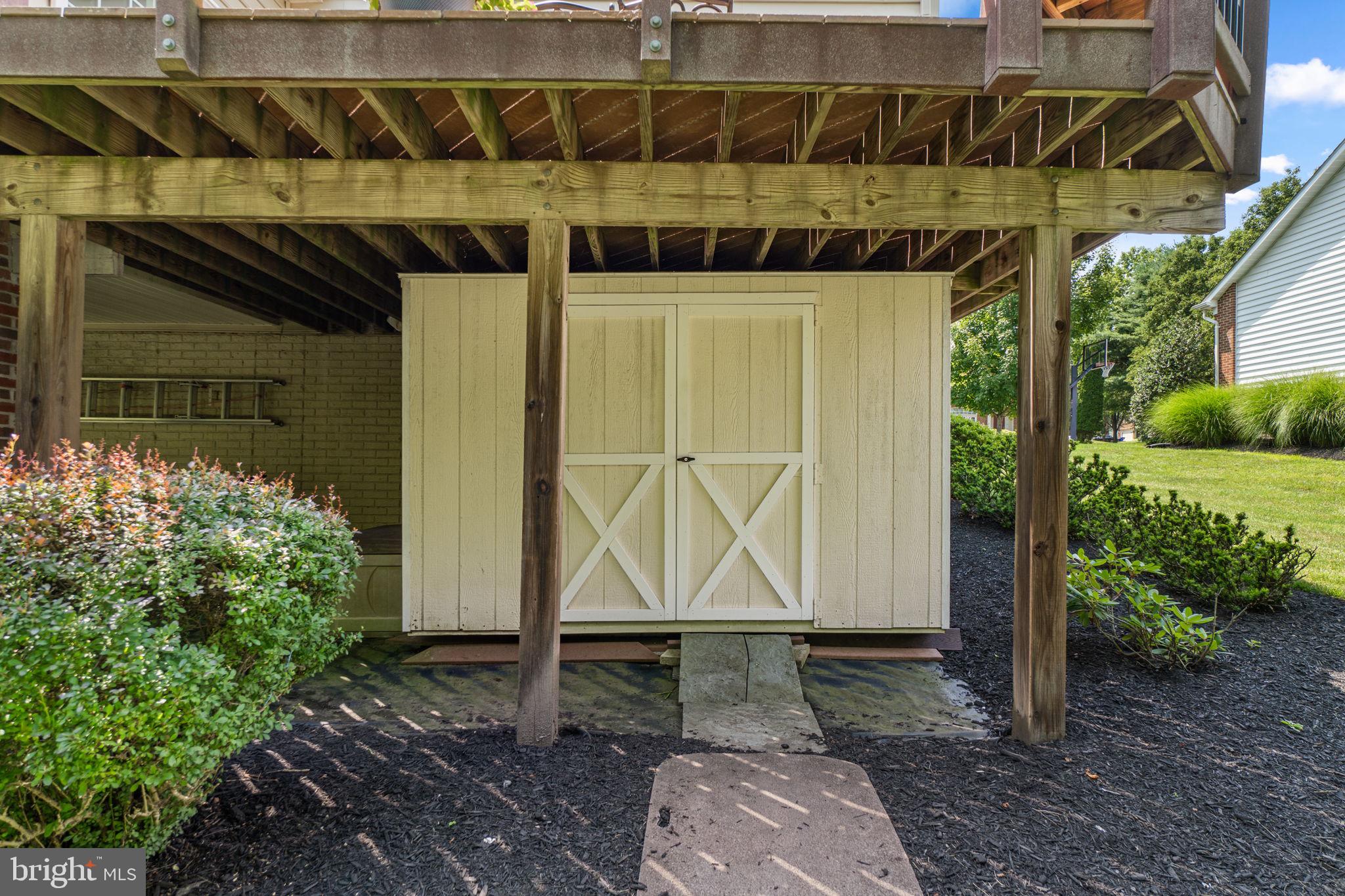 TAYLOR FARM - Residential