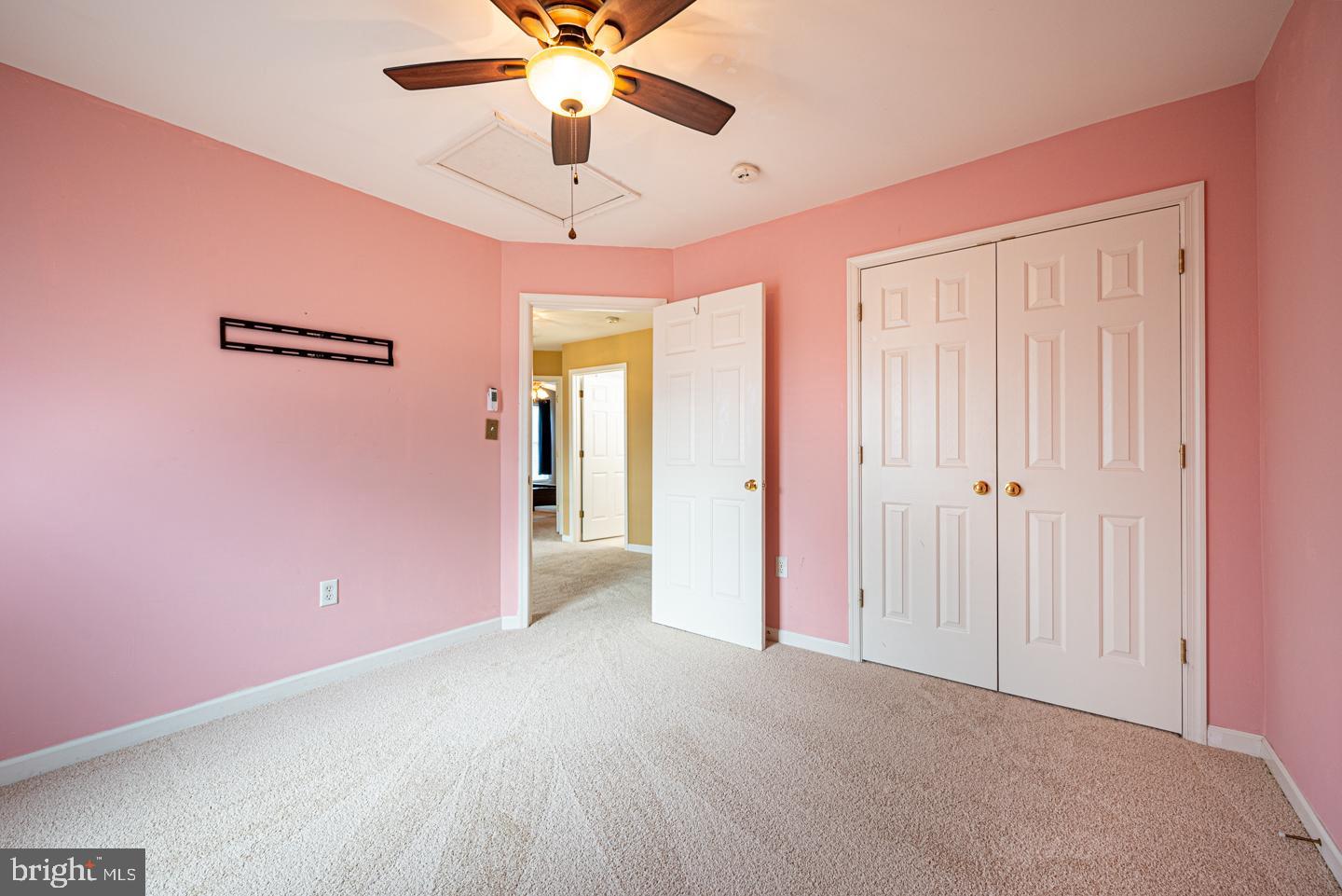 MEDFORD FARMS - Residential