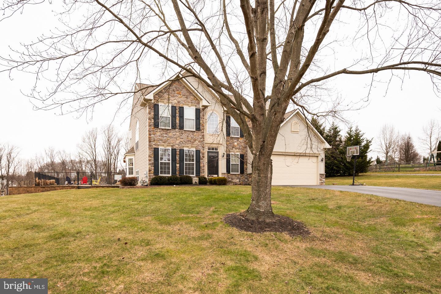 MEDFORD FARMS - Residential