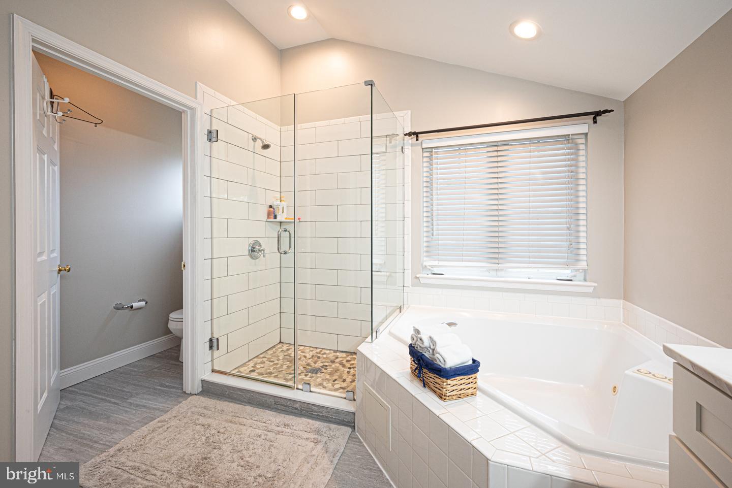 MEDFORD FARMS - Residential