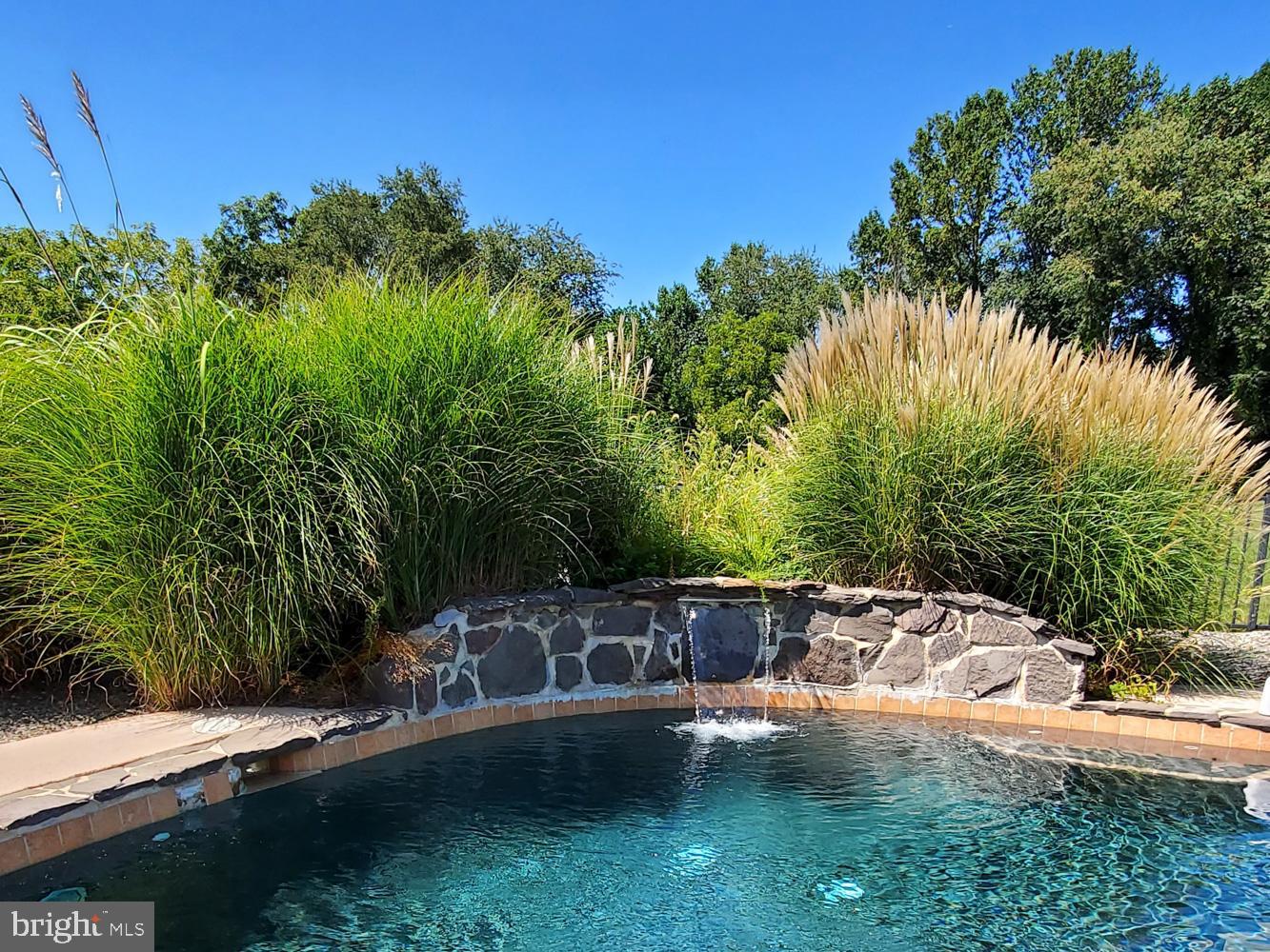 MEDFORD FARMS - Residential