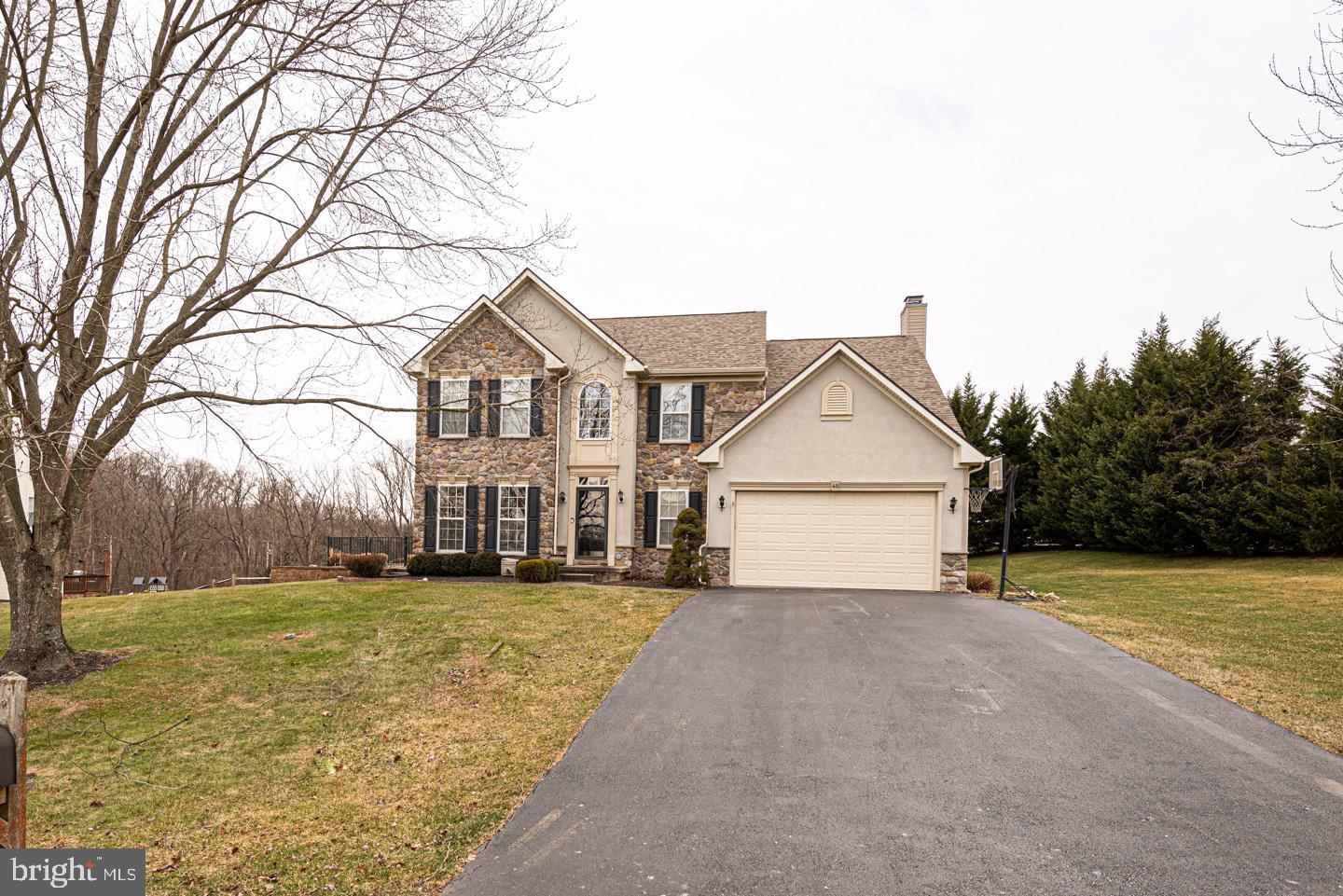 MEDFORD FARMS - Residential