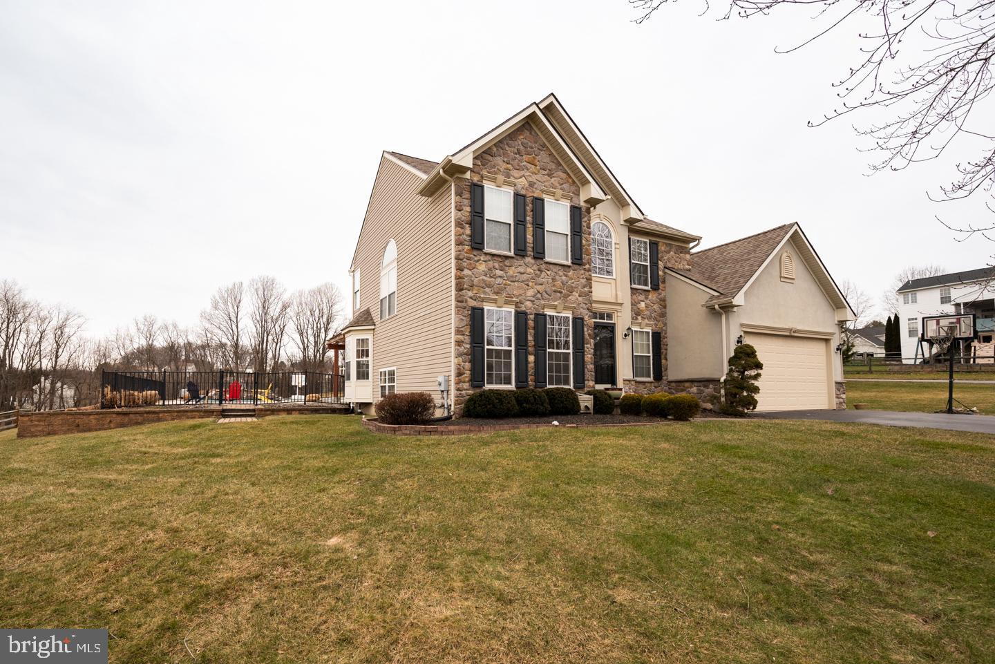 MEDFORD FARMS - Residential