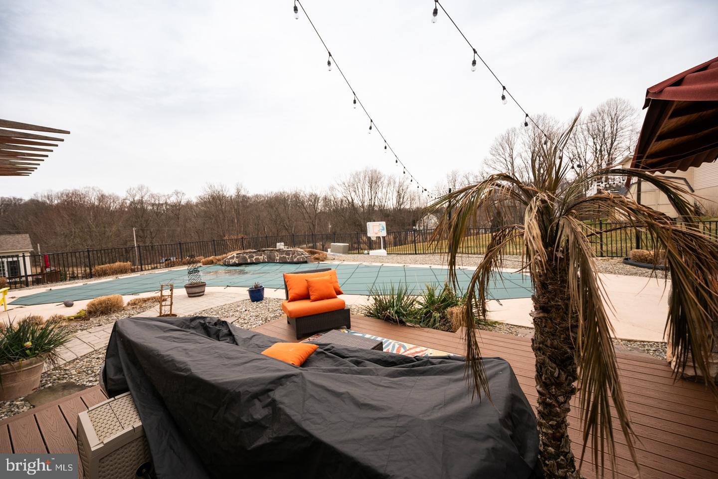 MEDFORD FARMS - Residential