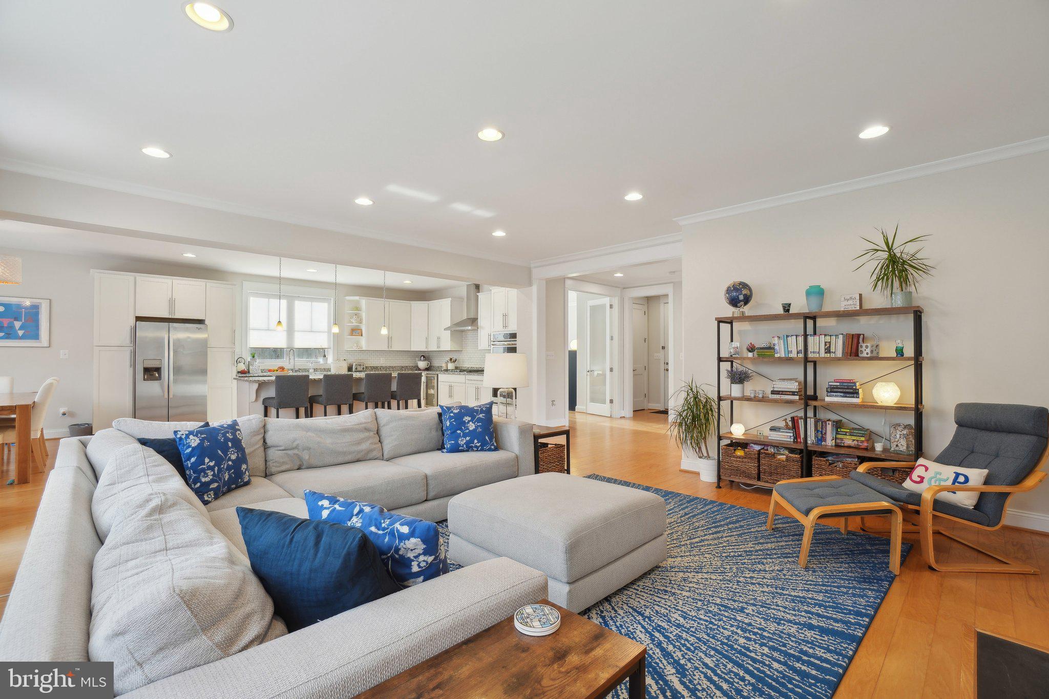 PIMMIT HILLS - Residential