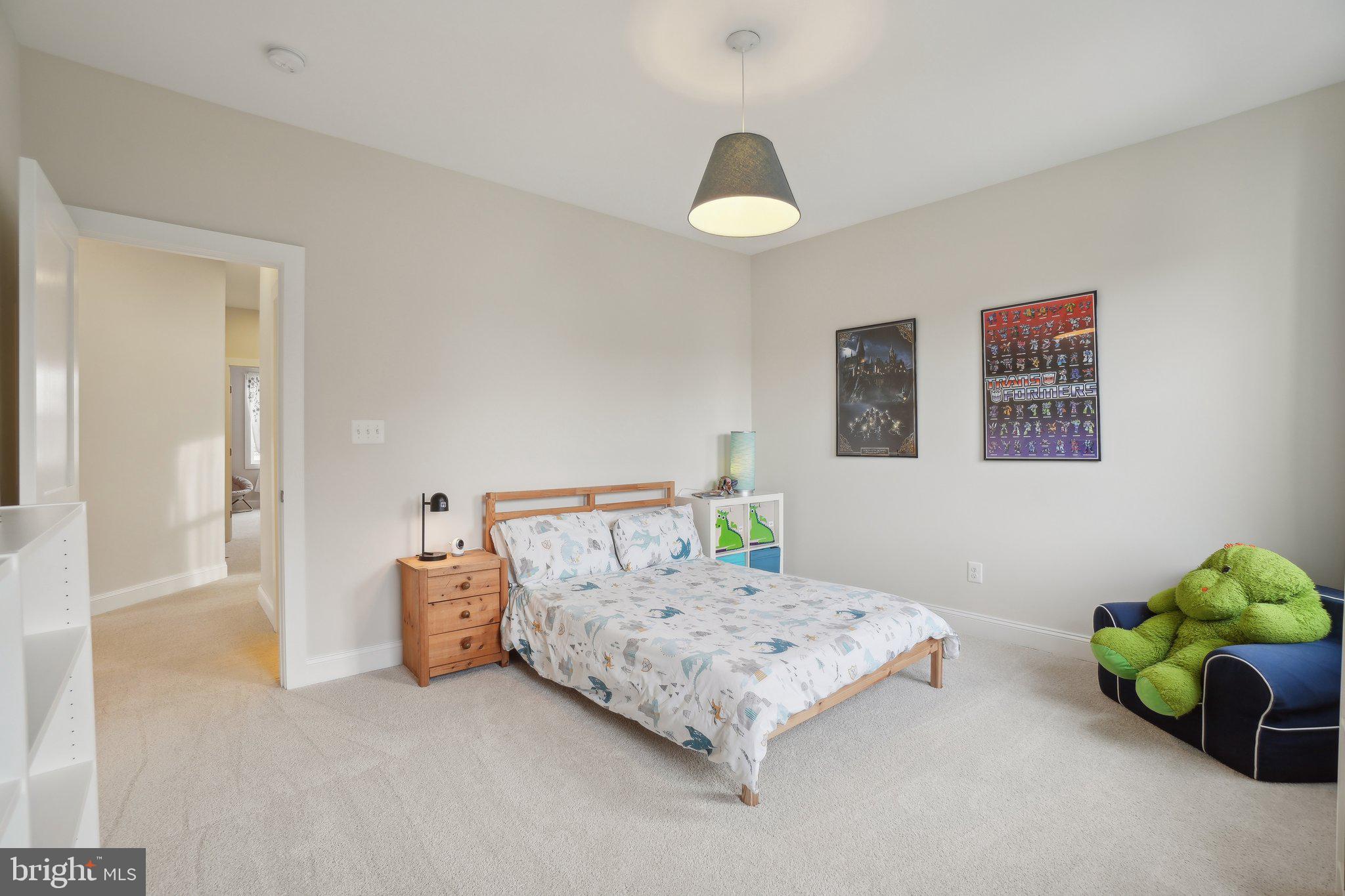 PIMMIT HILLS - Residential