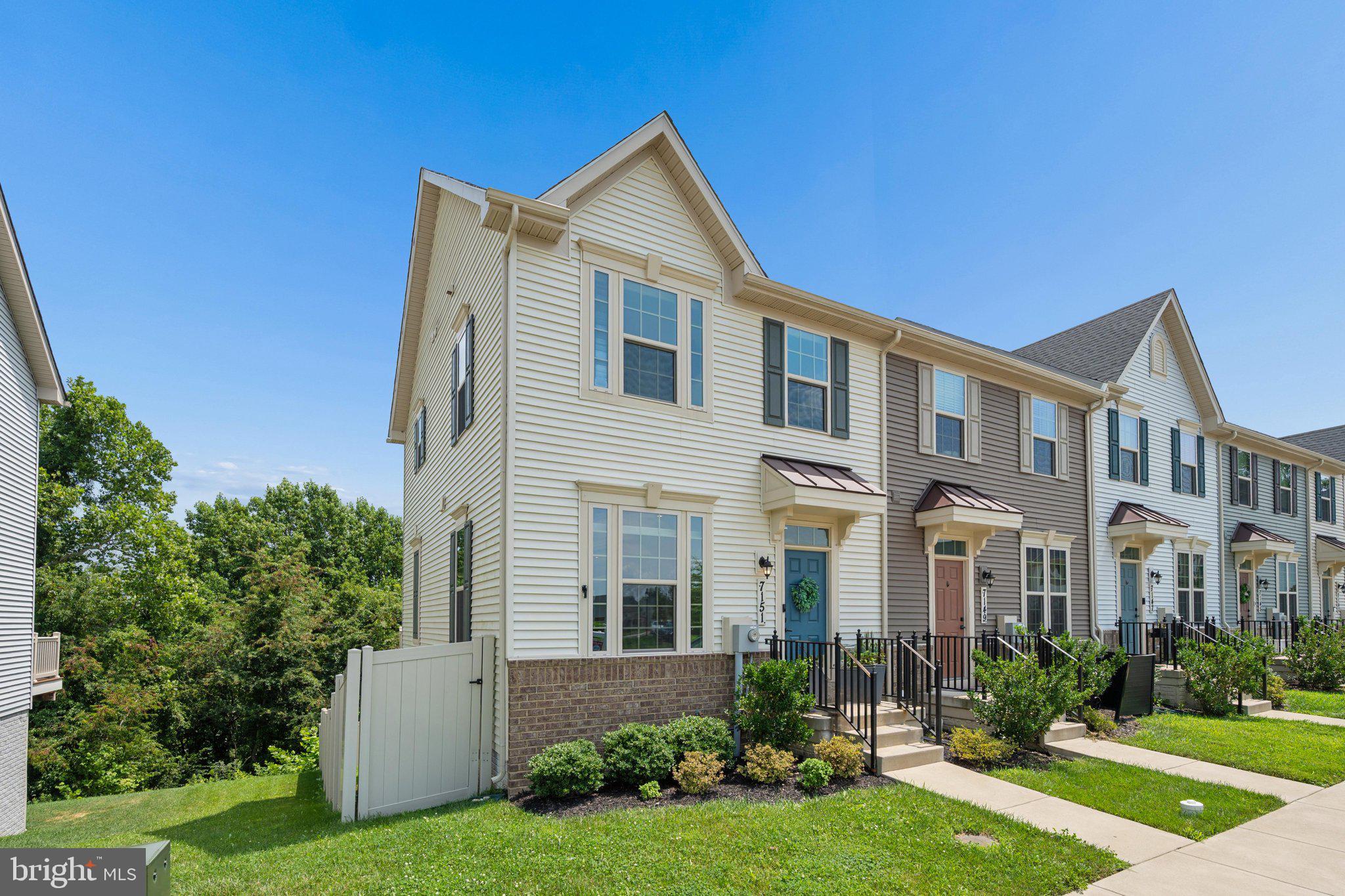 HAMPTONS - Residential
