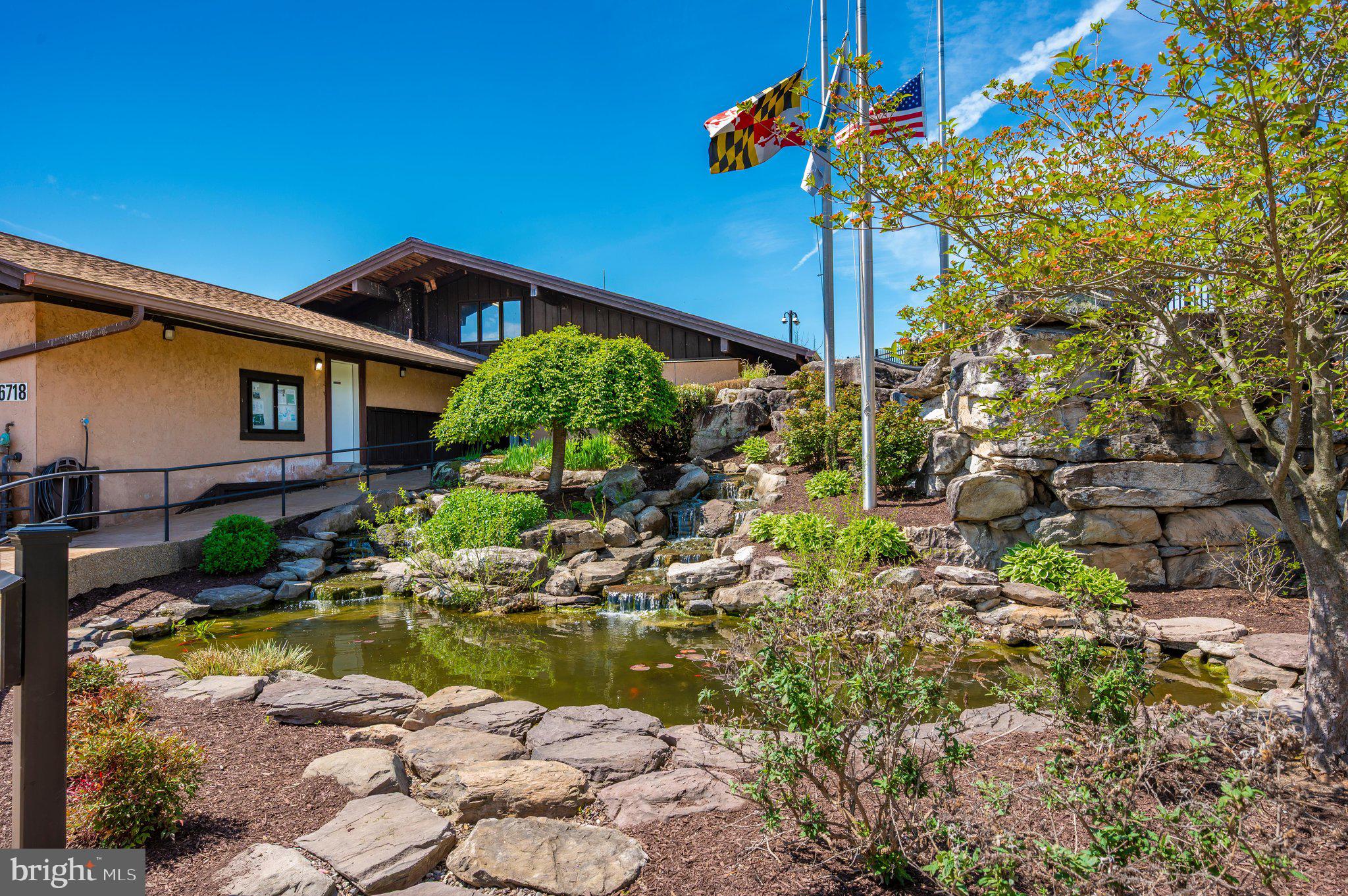 HAMPTONS - Residential