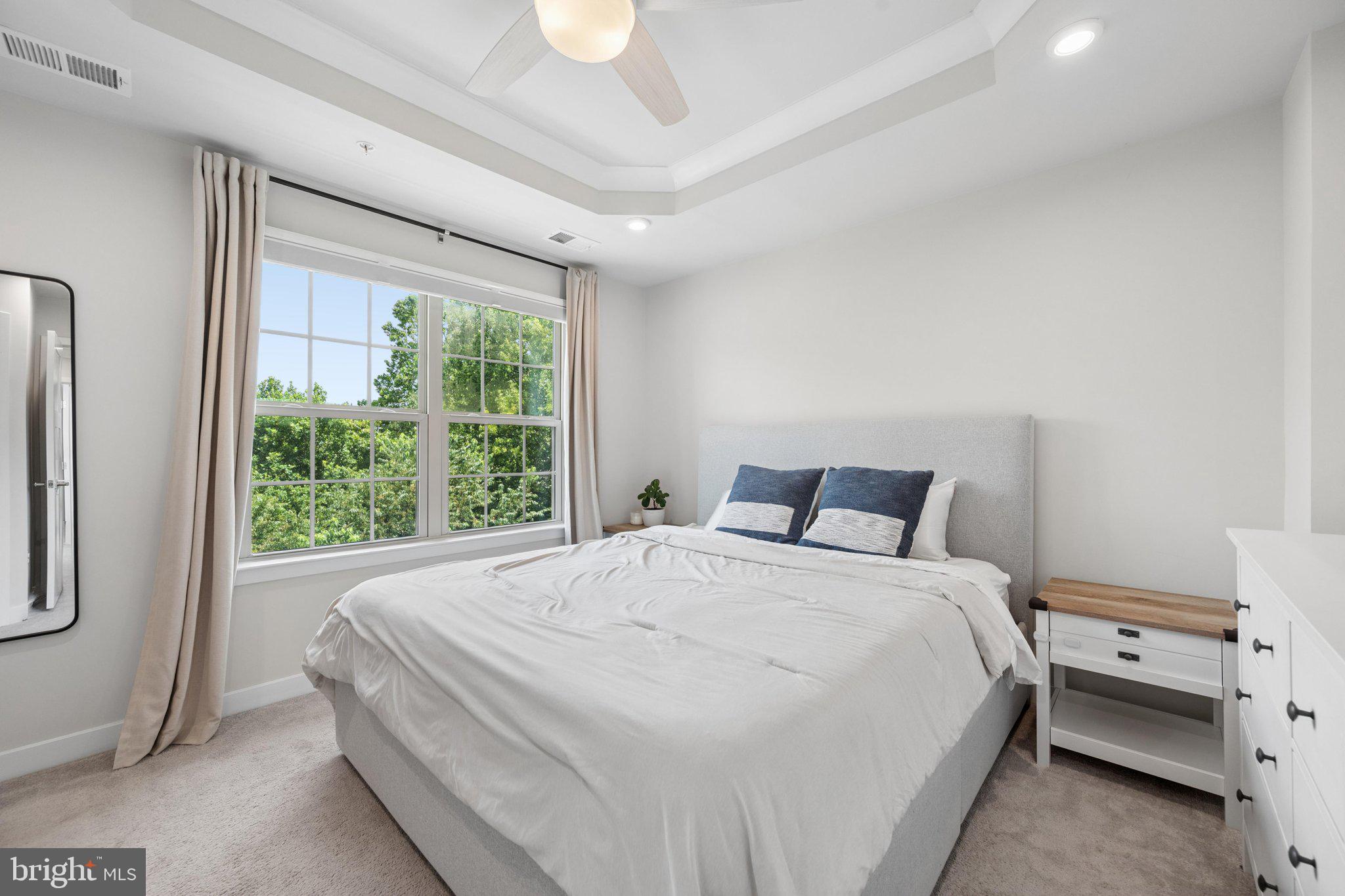 HAMPTONS - Residential