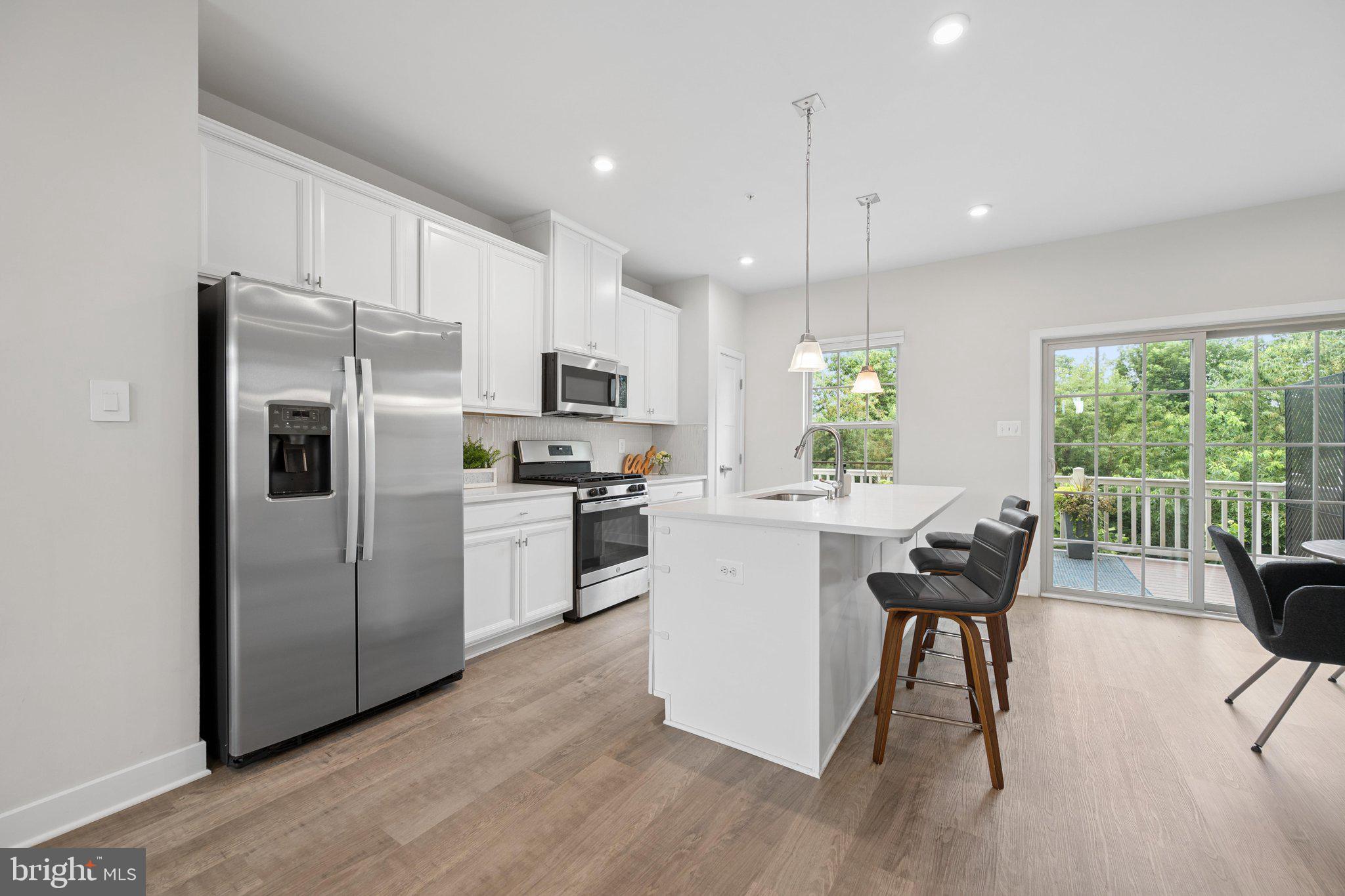 HAMPTONS - Residential