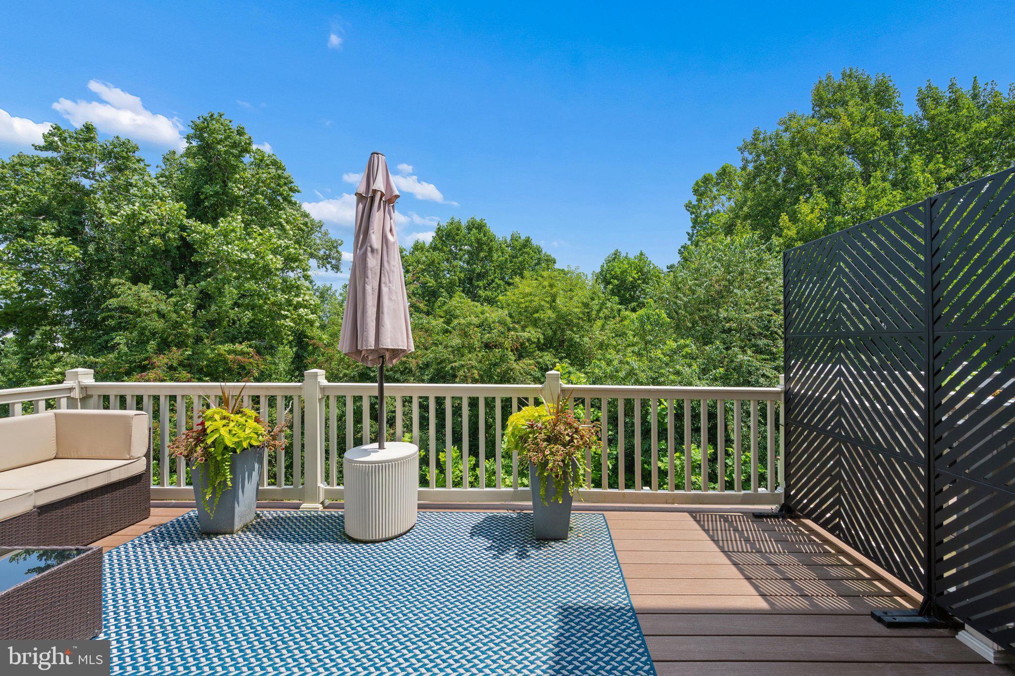 HAMPTONS - Residential