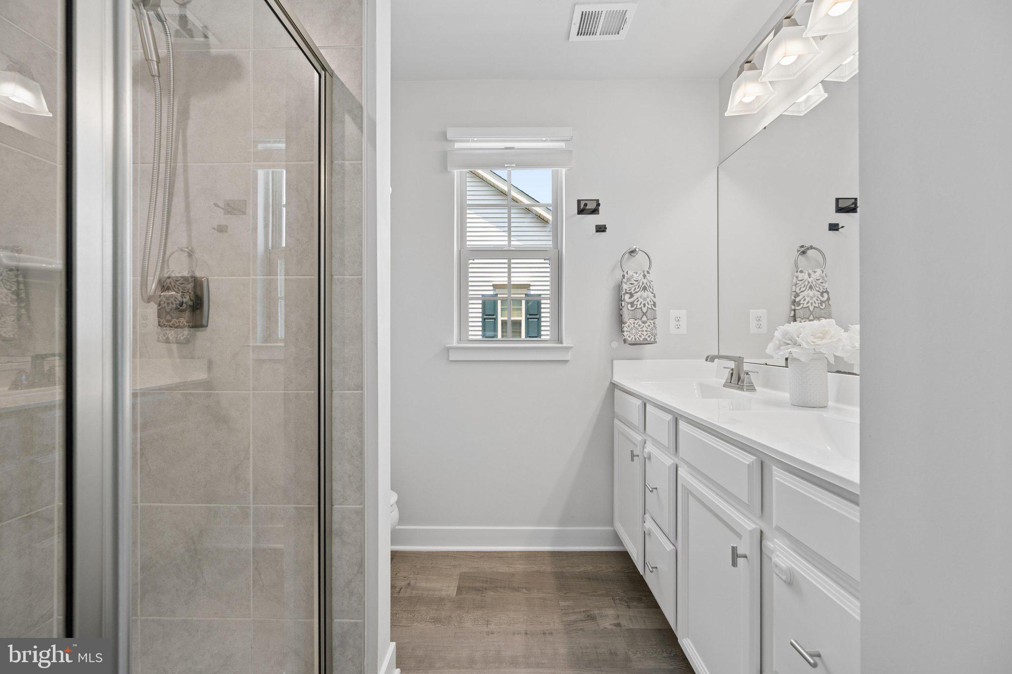 HAMPTONS - Residential