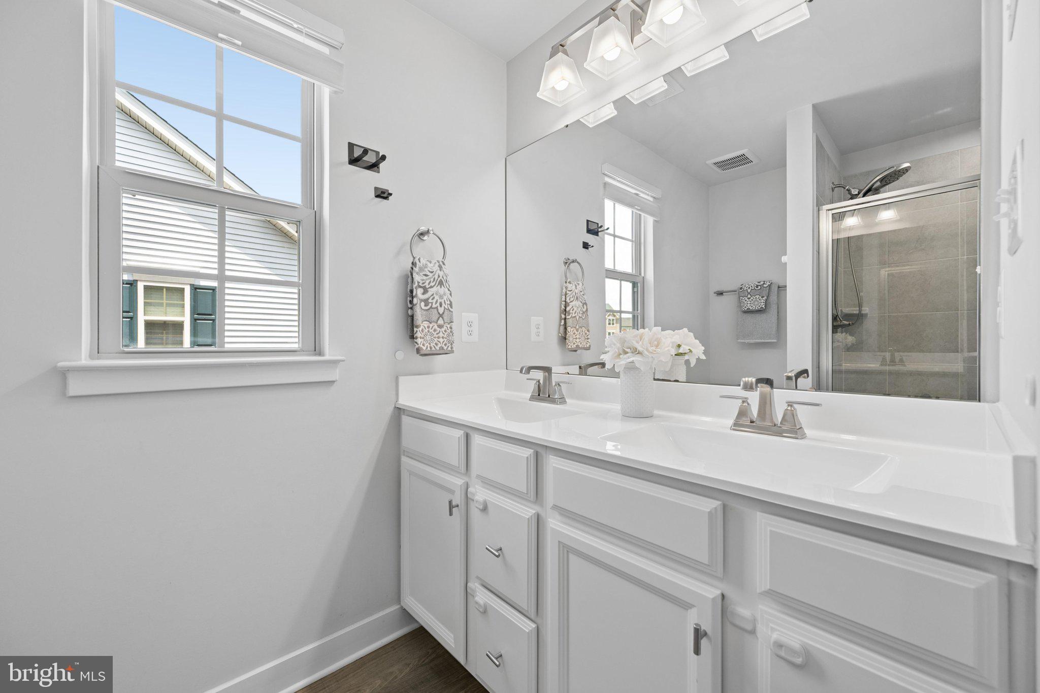 HAMPTONS - Residential