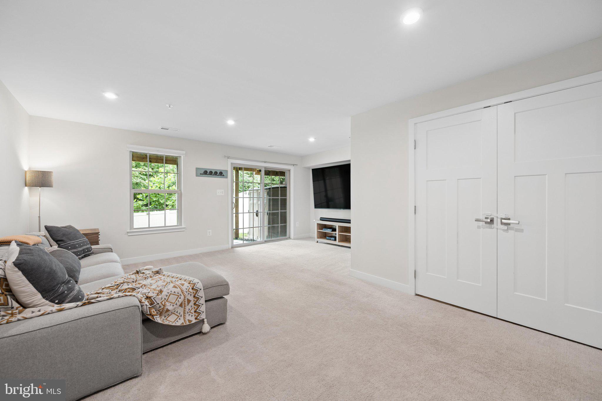 HAMPTONS - Residential