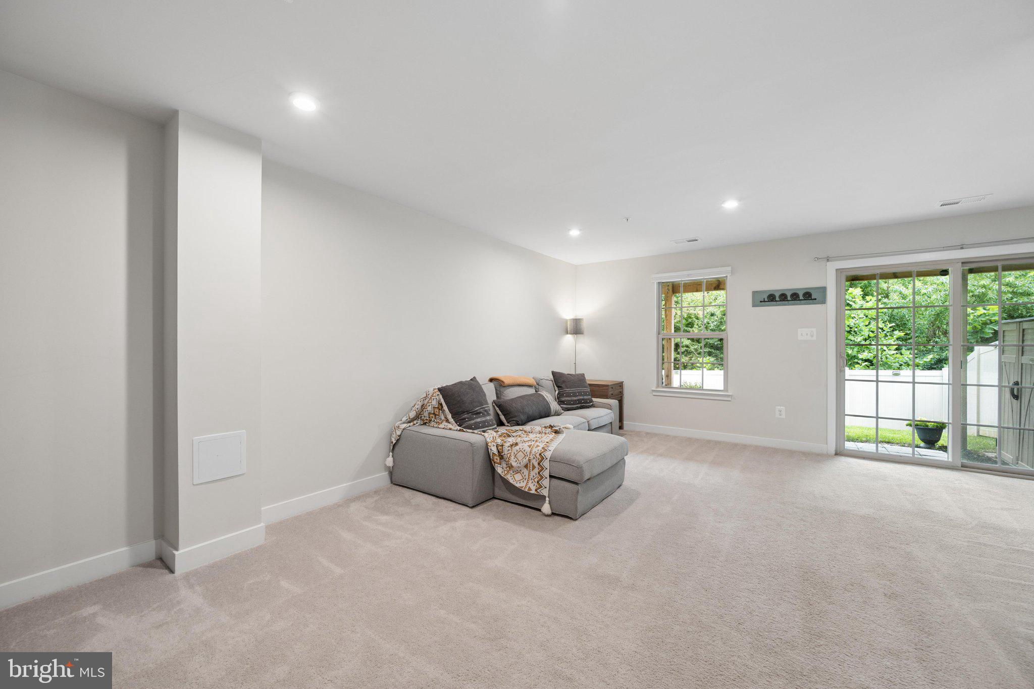 HAMPTONS - Residential