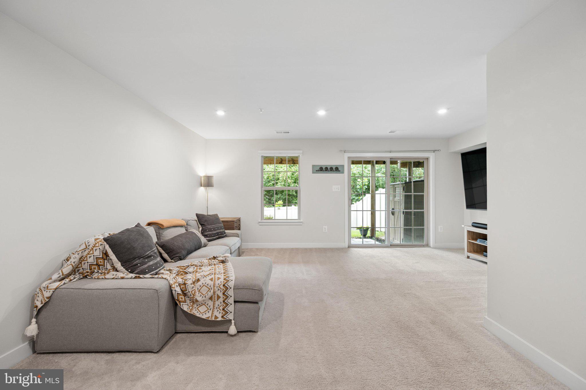 HAMPTONS - Residential