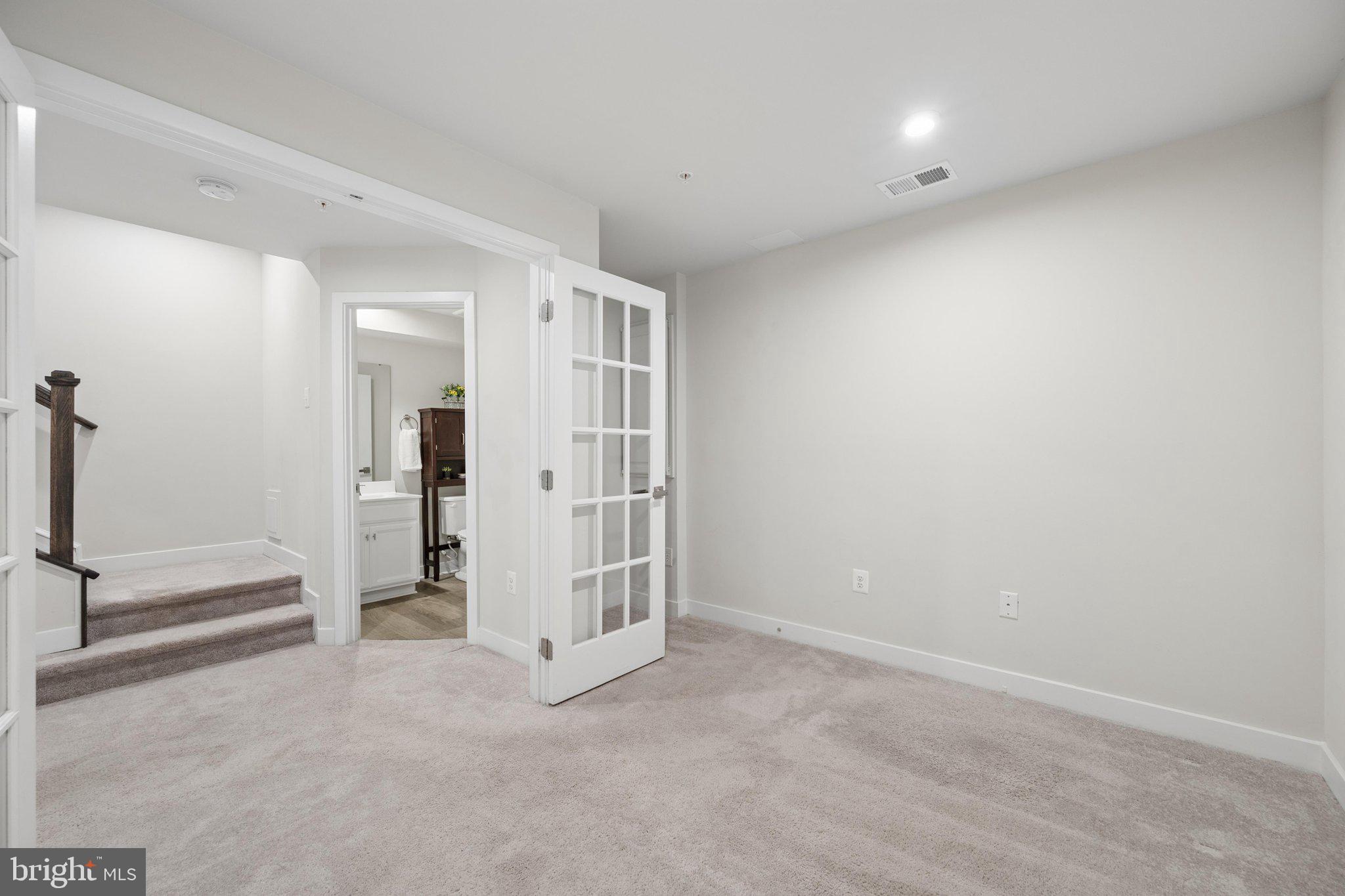 HAMPTONS - Residential
