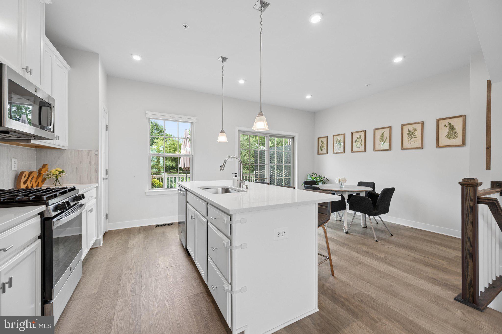 HAMPTONS - Residential