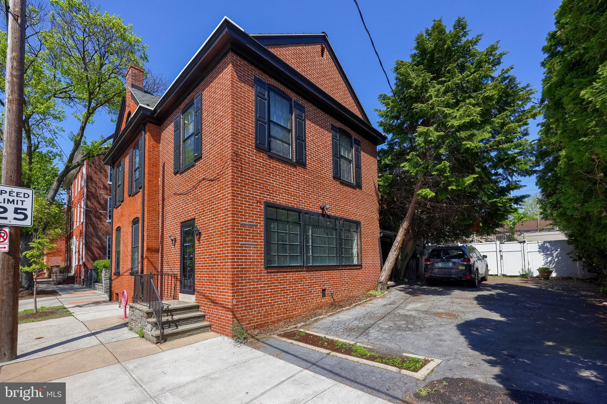 DOWNTOWN LANCASTER - Commercial Sale