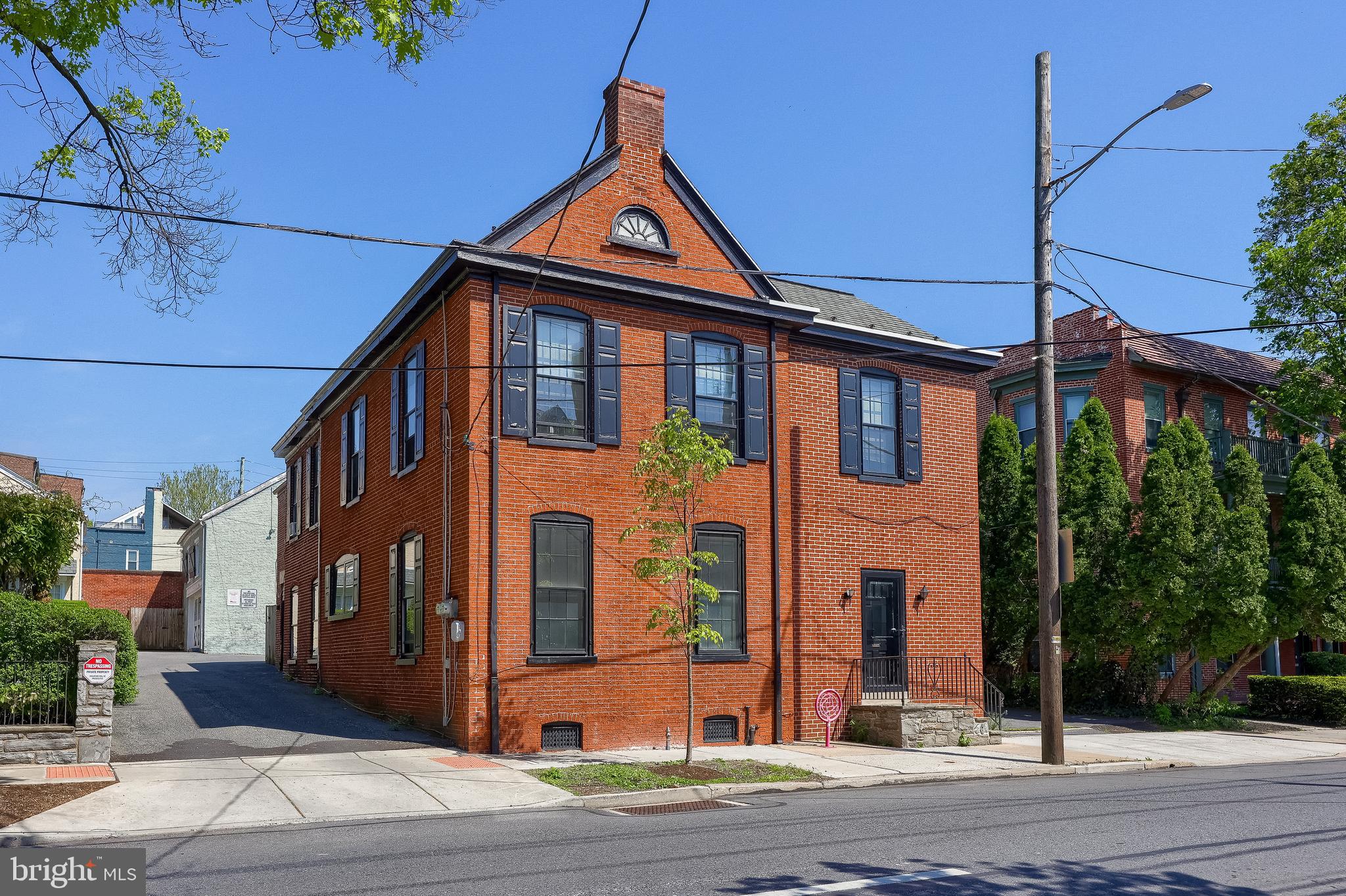 Welcome to a rare opportunity in the heart of Downtown Lancaster, nestled in the vibrant Musser Park, where charm, convenience, and potential come together in one exceptional property. This two-unit building offers unmatched walkability, with easy access to local restaurants, coffee shops, bakeries, shopping, and entertainment. Just steps away from Central Market, the Fulton Theatre, the Ware Center, and the courthouse, the location is ideal for both residential and commercial use.
The first floor features a blank-slate commercial space, with two half baths is ready to be customized to suit a variety of business needs. Upstairs, the second-floor apartment offers two bedrooms and two full bathrooms, along with a spacious and inviting living area.
The property also includes off-street parking for up to four vehicles, providing convenient and reliable parking for both the commercial space and residential unit.
This multi-unit property presents an excellent opportunity for investors or owner-occupants alike. Schedule your private tour today and explore the potential for yourself.