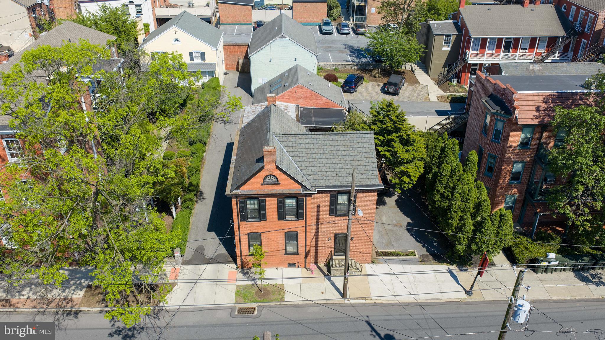 DOWNTOWN LANCASTER - Commercial Sale