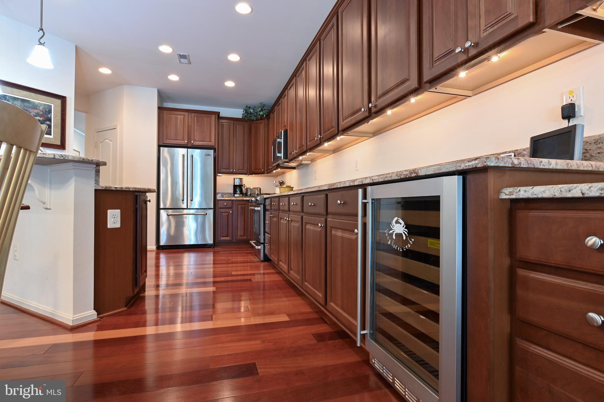 SYMPHONY VILLAGE AT CENTREVILLE - Residential