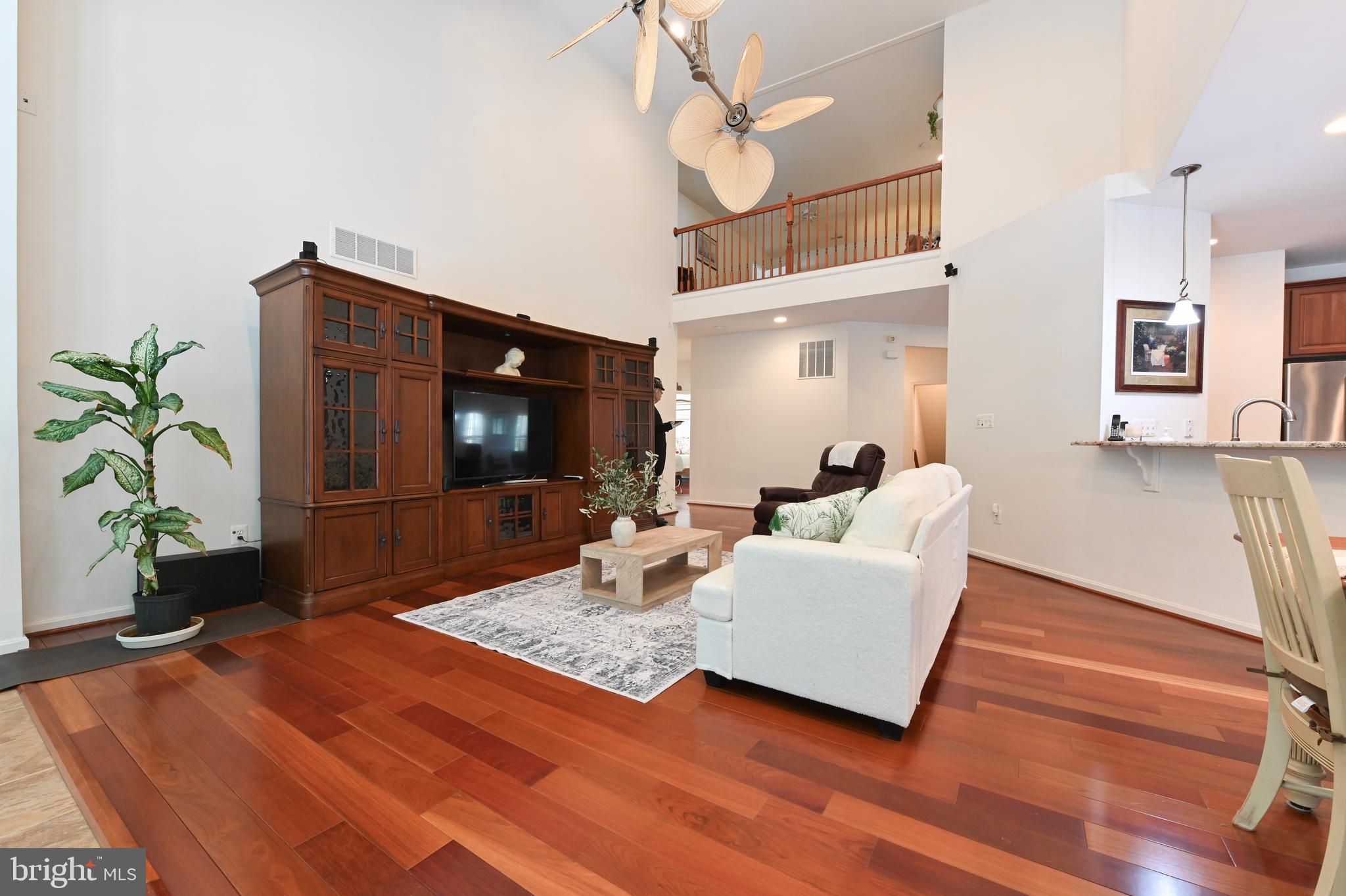 SYMPHONY VILLAGE AT CENTREVILLE - Residential