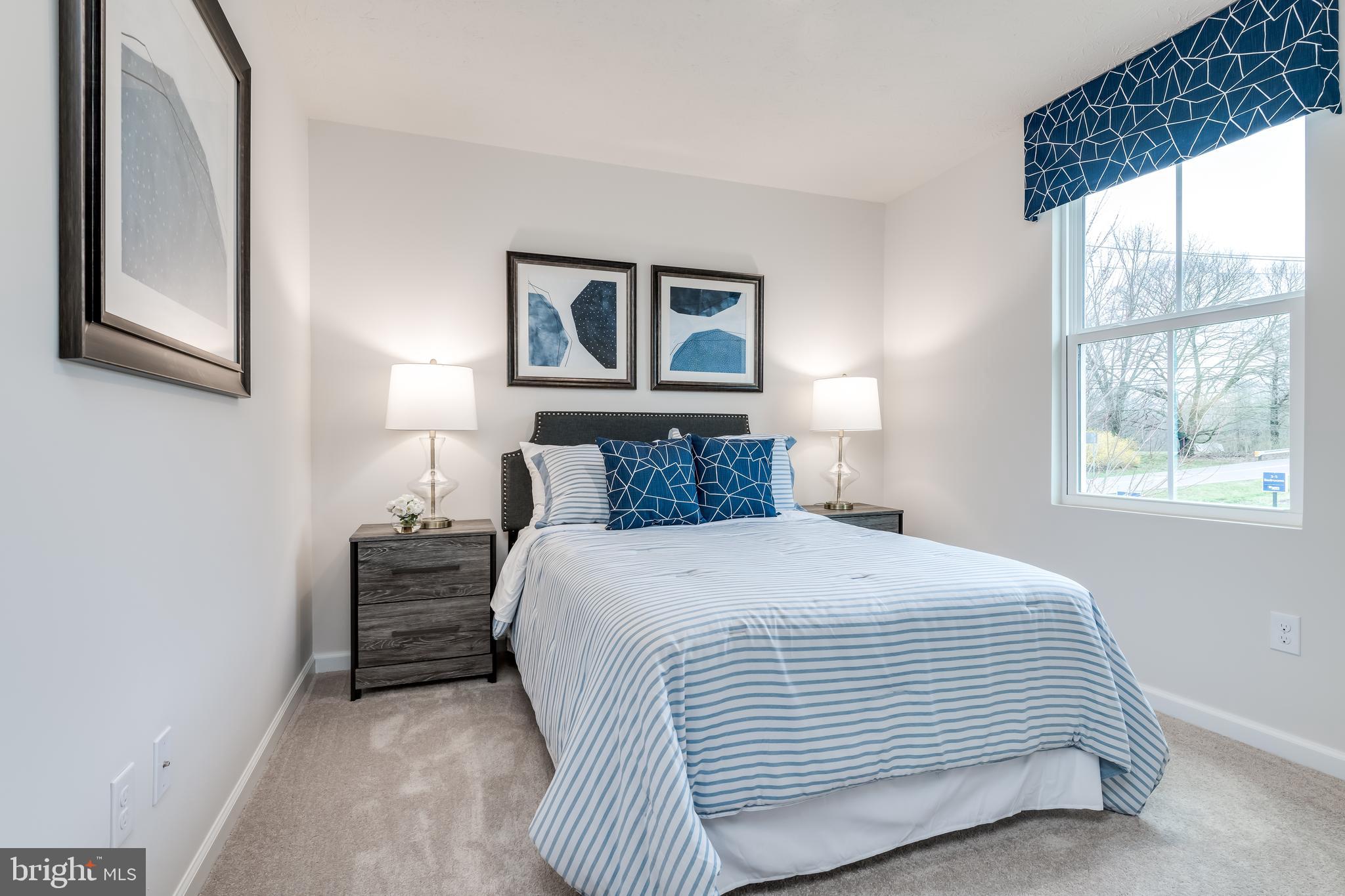 CARDINAL POINTE - Residential