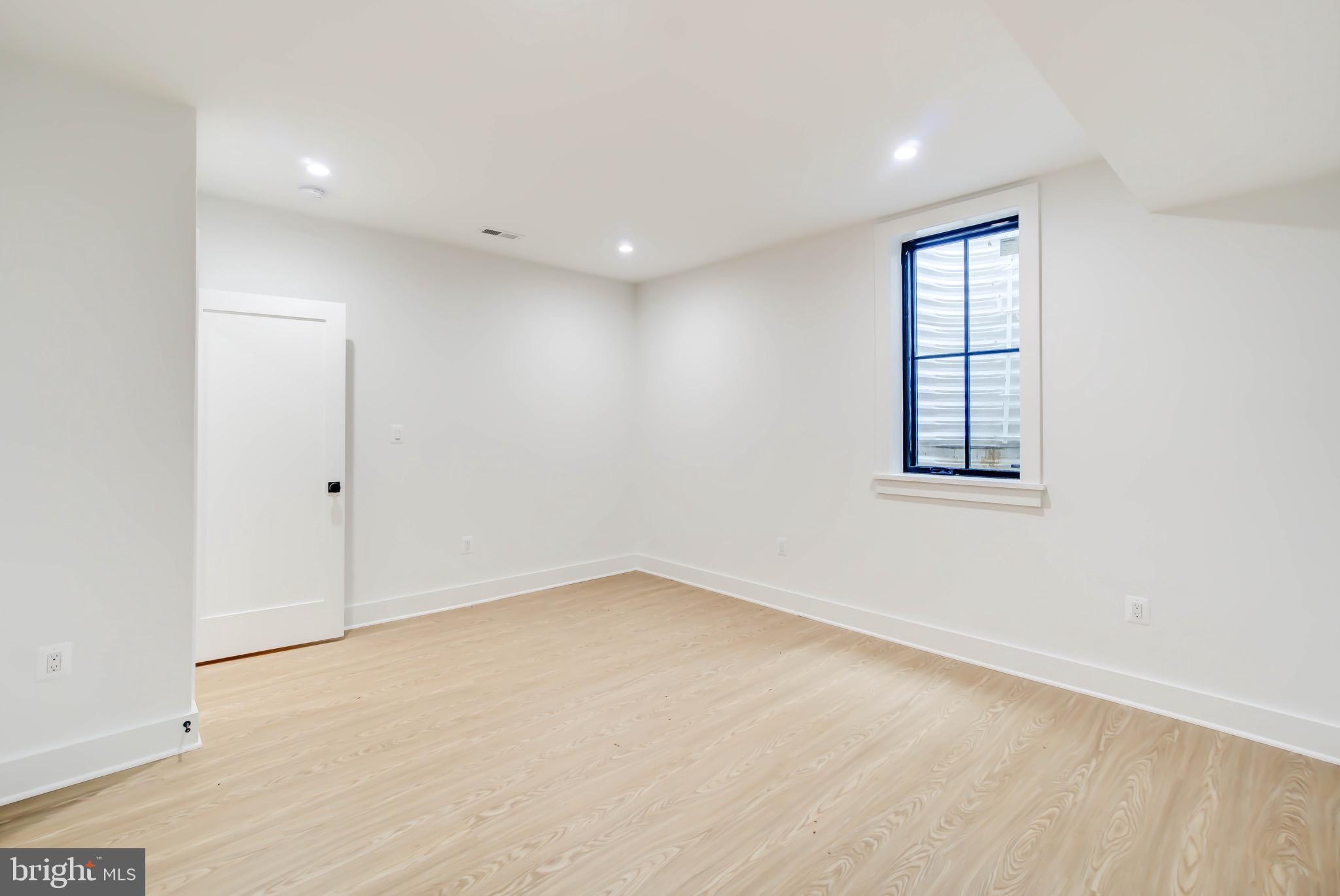 LYON PARK - Residential