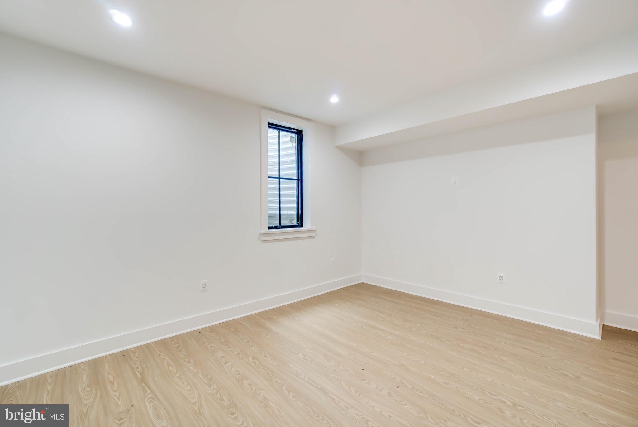 LYON PARK - Residential