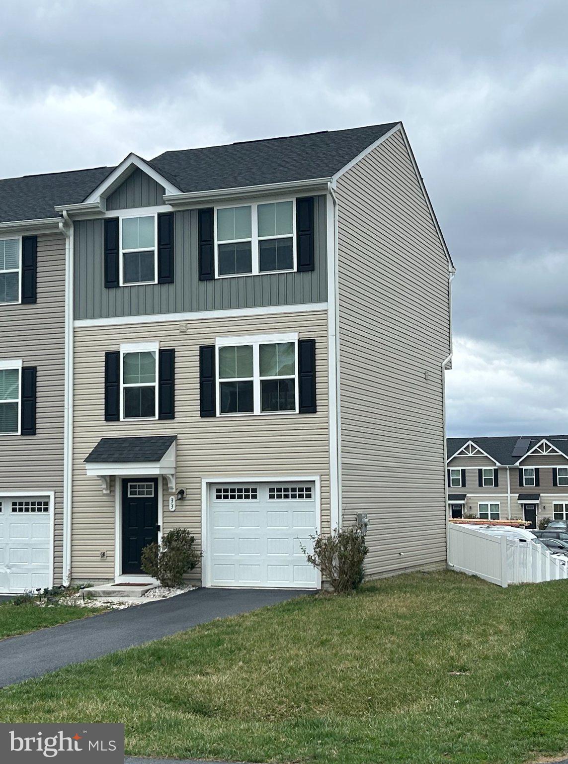 STONECREST - Residential