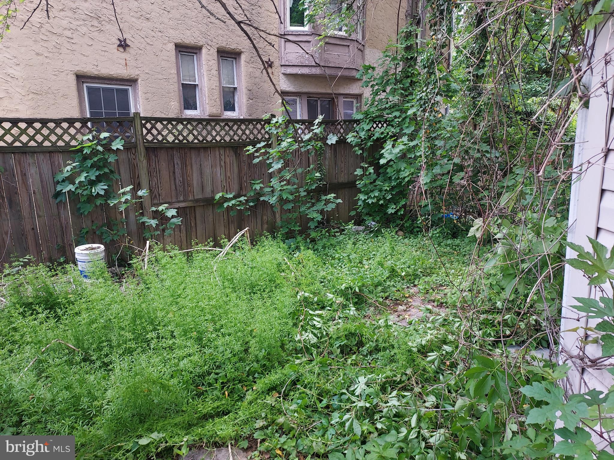 GERMANTOWN (WEST) - Commercial Sale